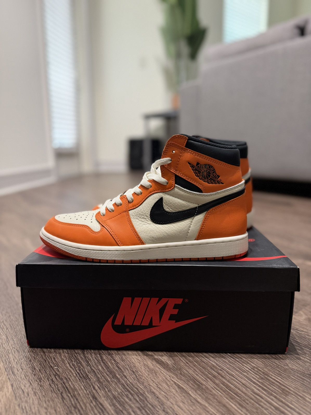 Jordan Brand Jordan 1 Reversed Shattered Backboard Size US 11 / EU 44 - 1 Thumbnail