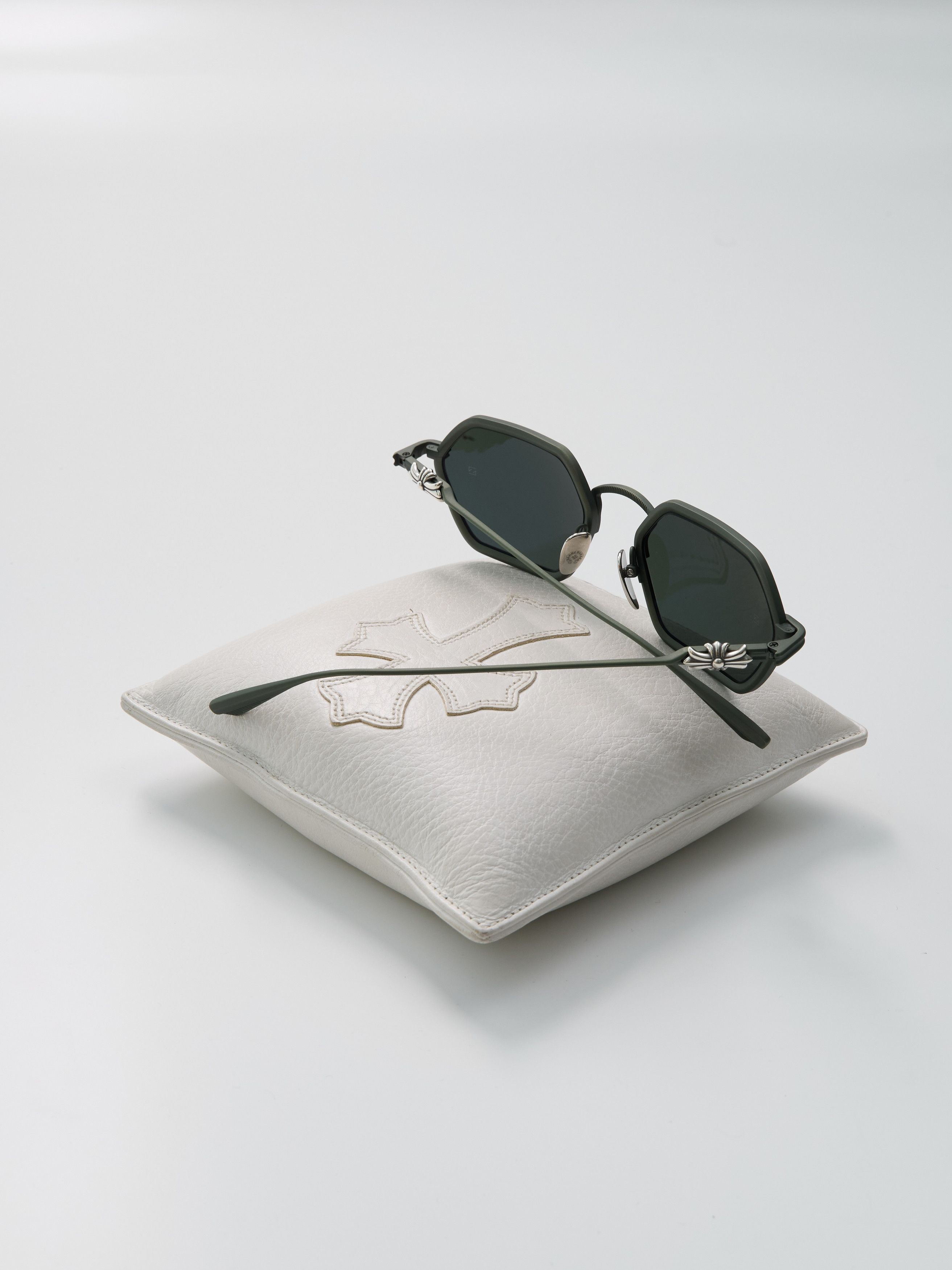 Chrome Hearts CHROME HEARTS DATASS Matte Black Size ONE SIZE - 9 Thumbnail