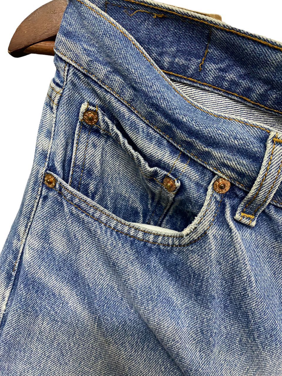 Levi's VINTAGE 90s LEVIS 501 XX BUTTON 555 DENIM JEANS Size US 32 / EU 48 - 7 Thumbnail