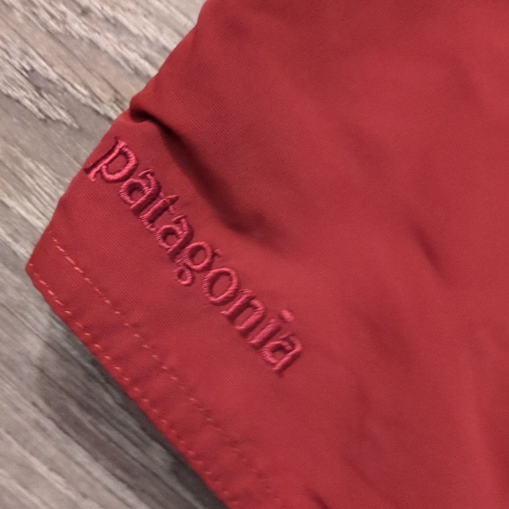 Patagonia Patagonia Burgundy Board Shorts Size 36 Size US 36 / EU 52 - 6 Thumbnail