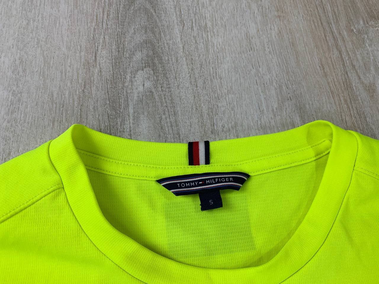 Tommy Hilfiger Mens t shirt Tommy Hilfiger AMG Petronas Formula1 Size S Size US S / EU 44-46 / 1 - 9 Thumbnail
