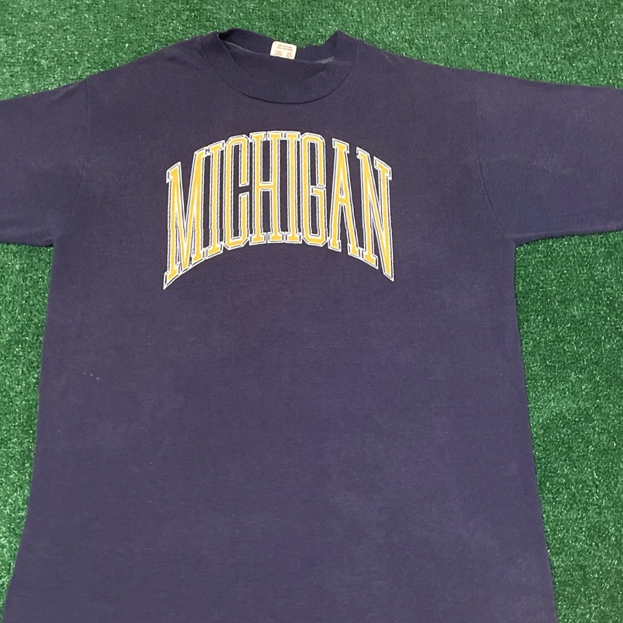 Logo 7 VINTAGE University Of Michigan Arch Spell Out Logo Shirt Mens XL Blue 90s Logo 7 T-Shirt Size US XL / EU 56 / 4 - 3 Thumbnail