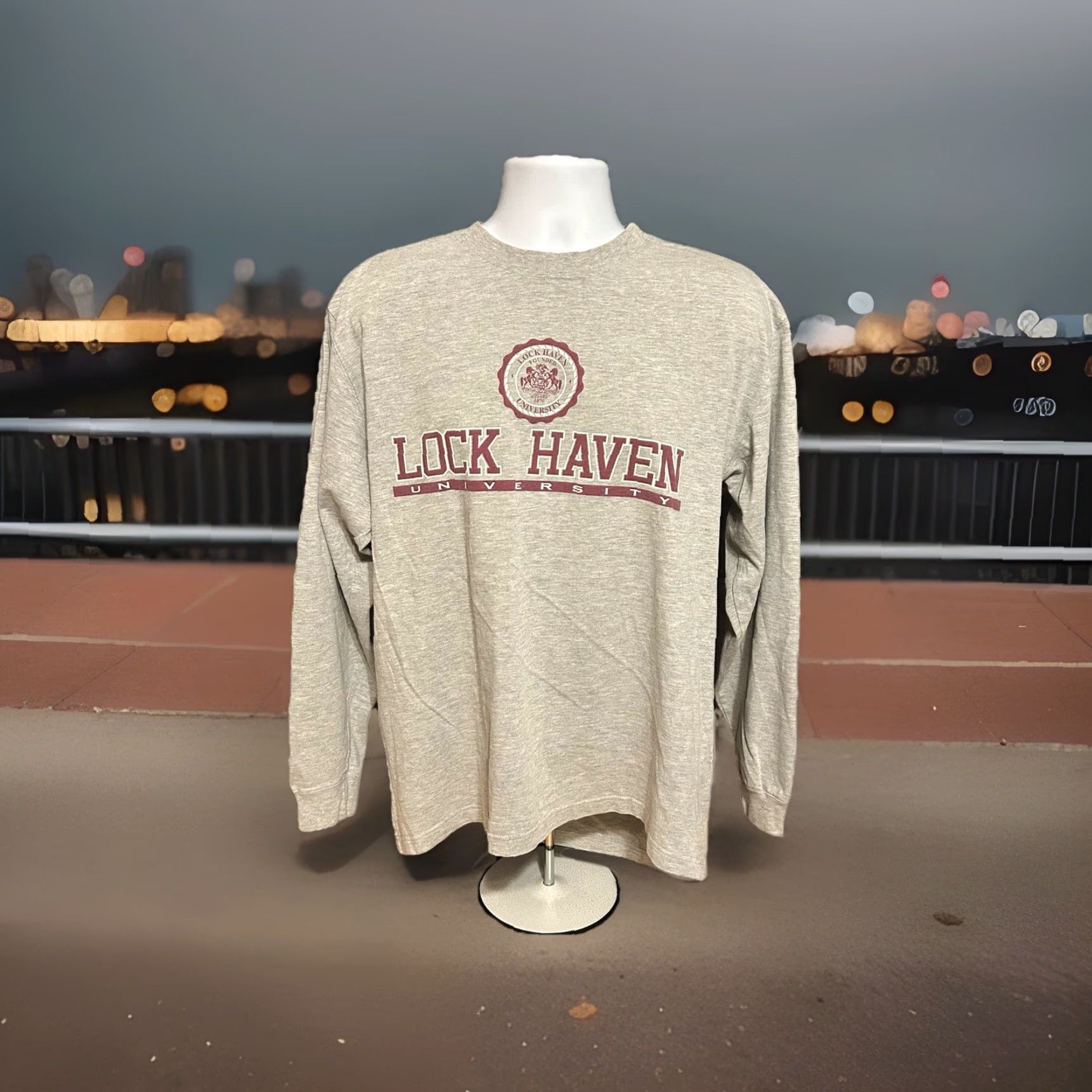 Jansport VINTAGE Jansport Long Sleeve Shirt Mens M Gray Lock Haven 52722 College Outdoor Activewear Front Graphic Size US M / EU 48-50 / 2 - 7 Thumbnail