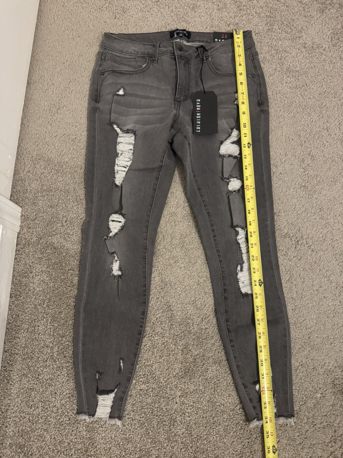 Fashion Nova Fashion Nova Grey Wash Distressed Jeans size 11 Size 31" - 3 Thumbnail