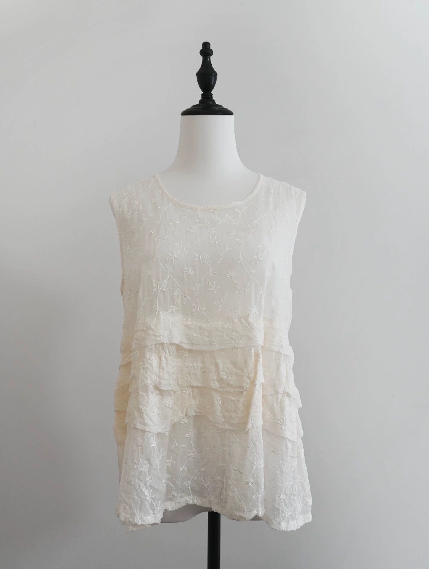 Comme des Garcons Comme des Garçons Tricot 2010SS Cream Embroidered Top Size M / US 6-8 / IT 42-44 - 4 Thumbnail