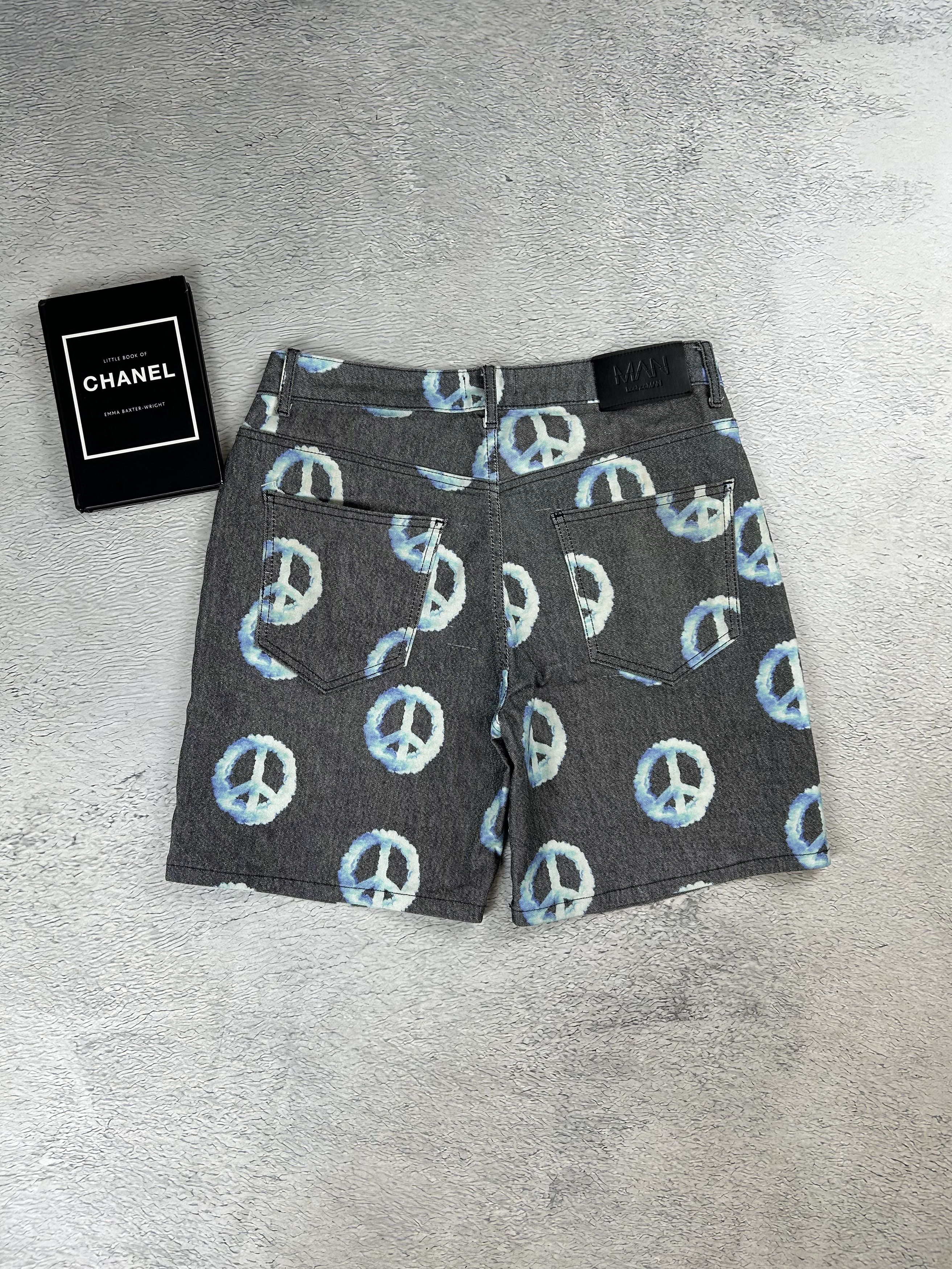 Flannel × Japanese Brand Monogram baggy shorts Piece AOP Oldmoney style Y2K Size US 30 / EU 46 - 4 Thumbnail