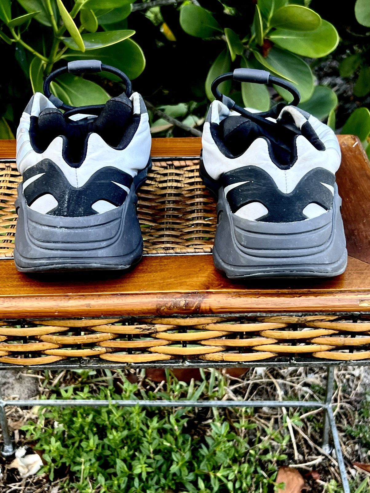 Yeezy Yeezy boost 700 MNVN sneakers Size US 7 / EU 40 - 7 Thumbnail