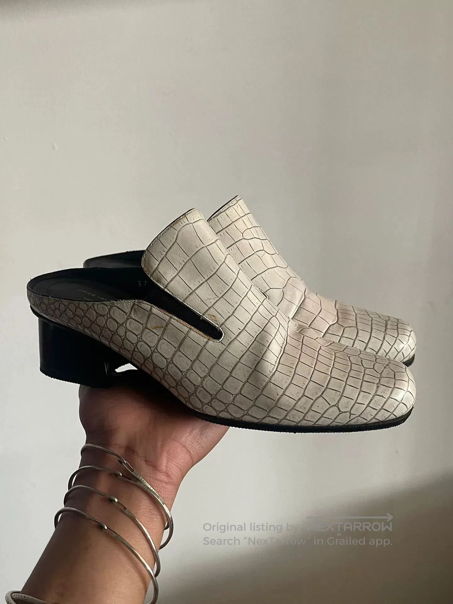 Dries Van Noten Dries Van Noten Beige Croc Patent Mules. Size US 6 / IT 36 - 1 Thumbnail