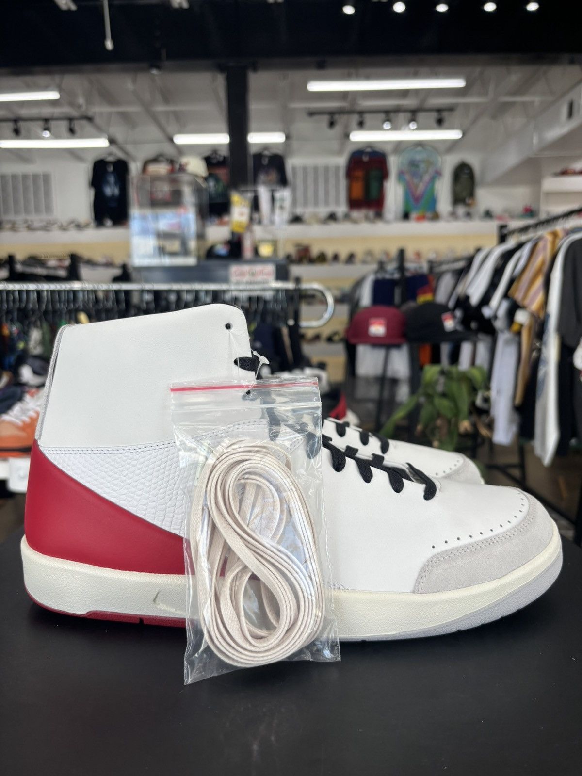 Jordan Brand Jordan 2 Retro SE Nina Chanel Abney (W) Sz. 11.5M/13W Size US 11.5 / EU 44-45 - 7 Thumbnail