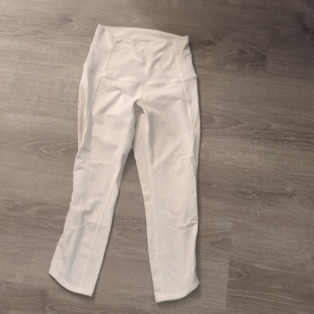 Lululemon Lululemon crop leggings size 4 Size 27" / US 4 / IT 40 - 1 Thumbnail