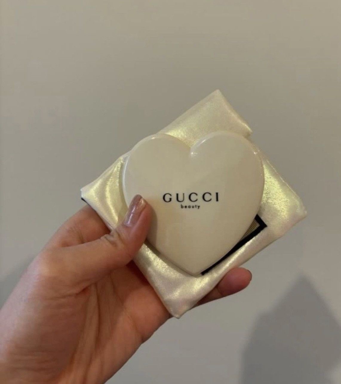Gucci Gucci heart shape pocket mirror Size ONE SIZE - 4 Thumbnail