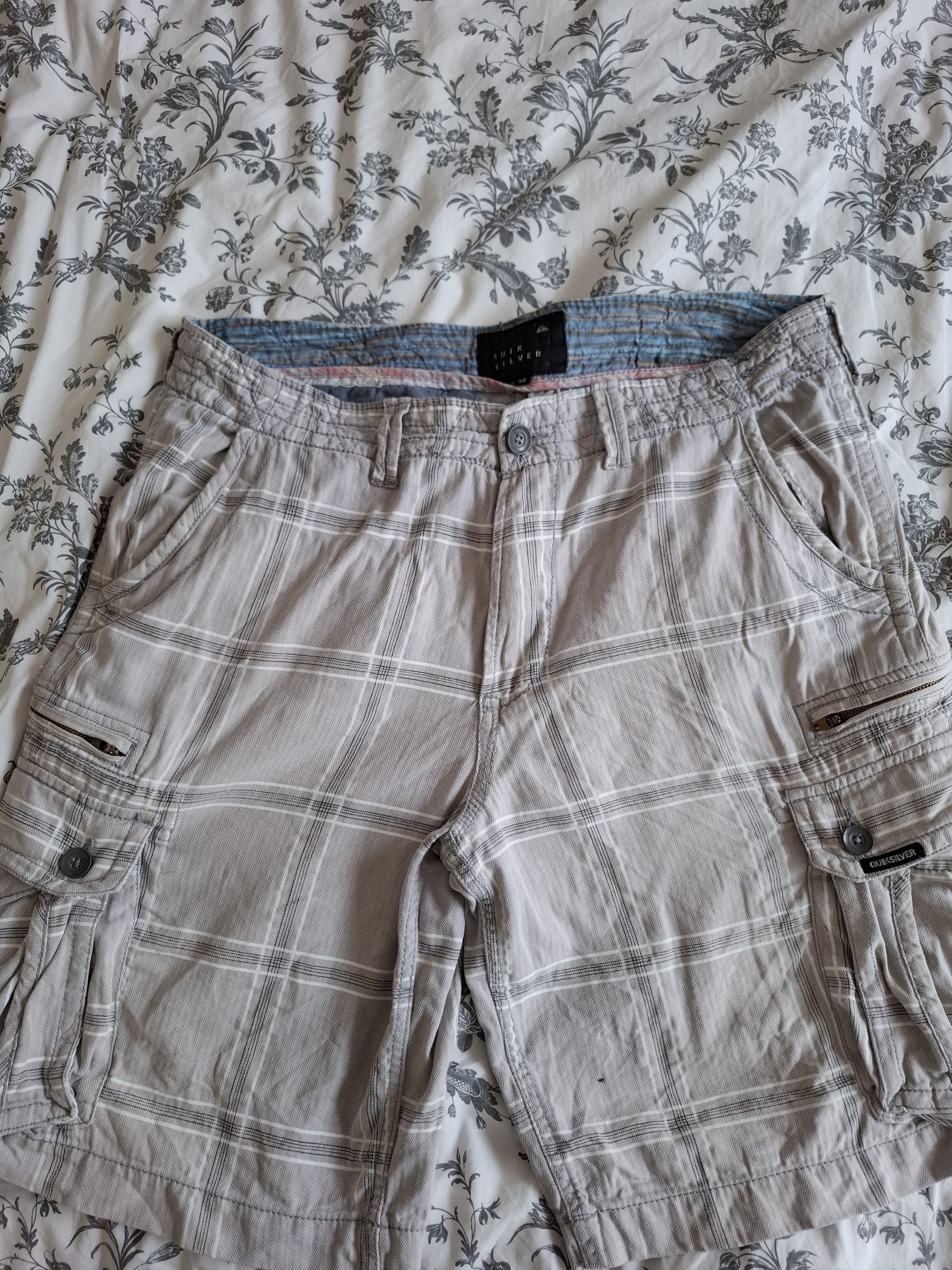 Quiksilver Quiksilver cargo shorts Size US 38 / EU 54 - 1 Thumbnail
