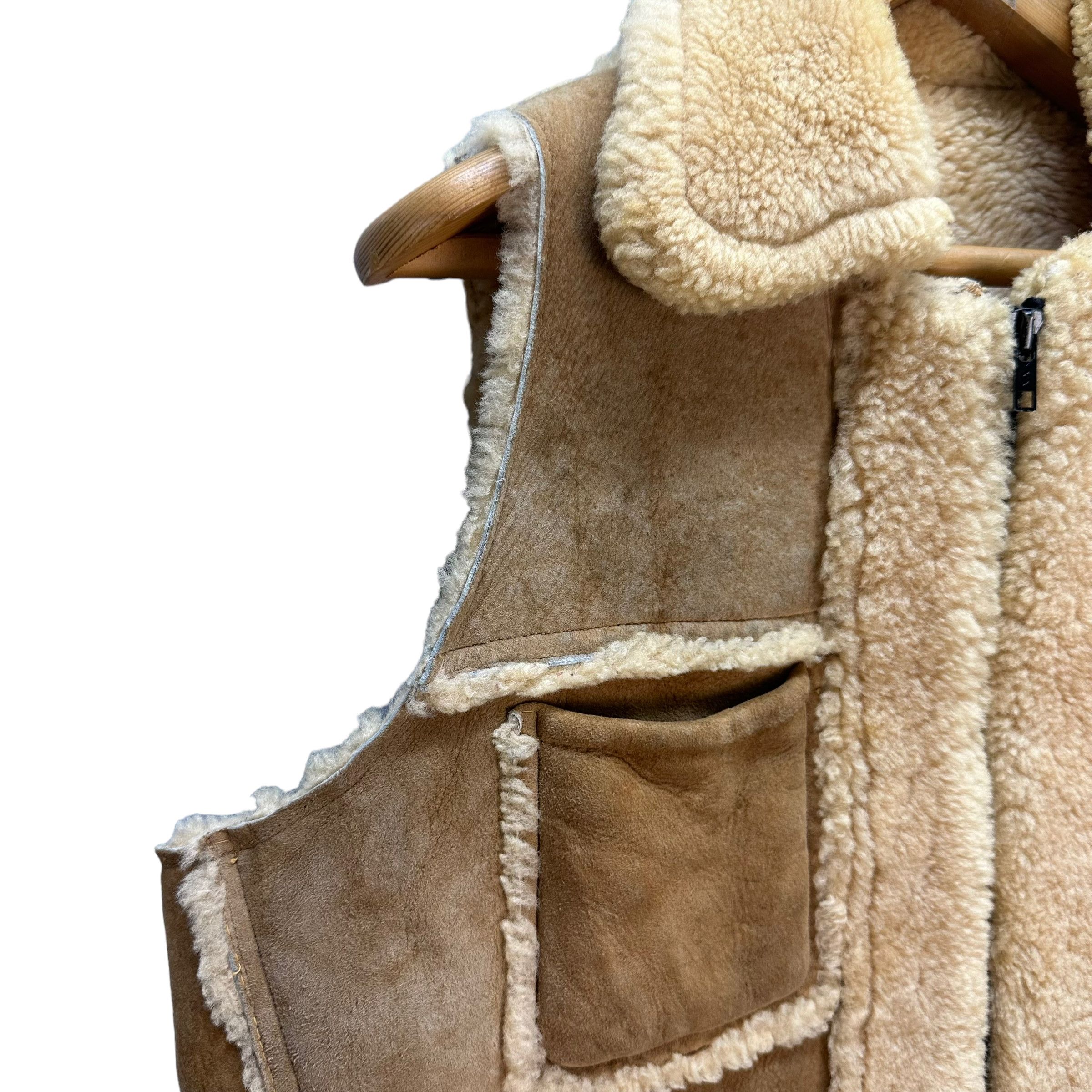 Vintage VINTAGE SHEARLING SUEDE LEATHER VEST #7585-155 Size US M / EU 48-50 / 2 - 4 Thumbnail