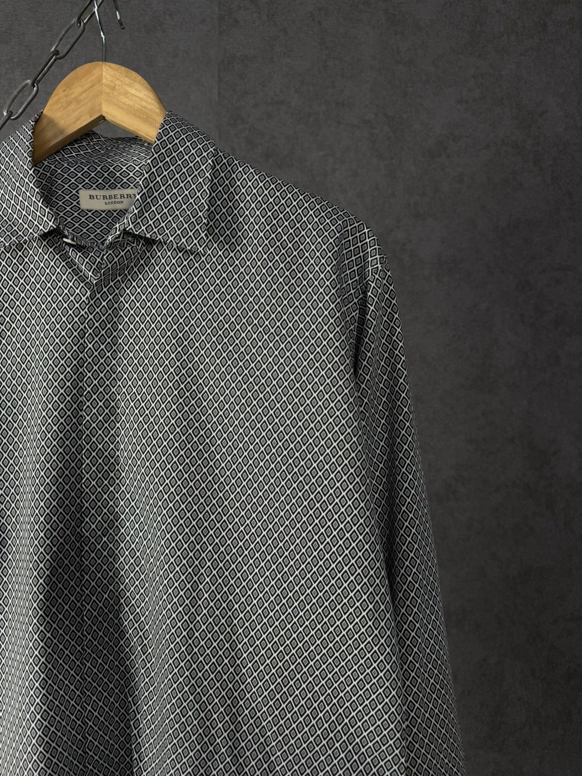 Burberry Burberry luxury designer shirt Size US M / EU 48-50 / 2 - 2 Thumbnail