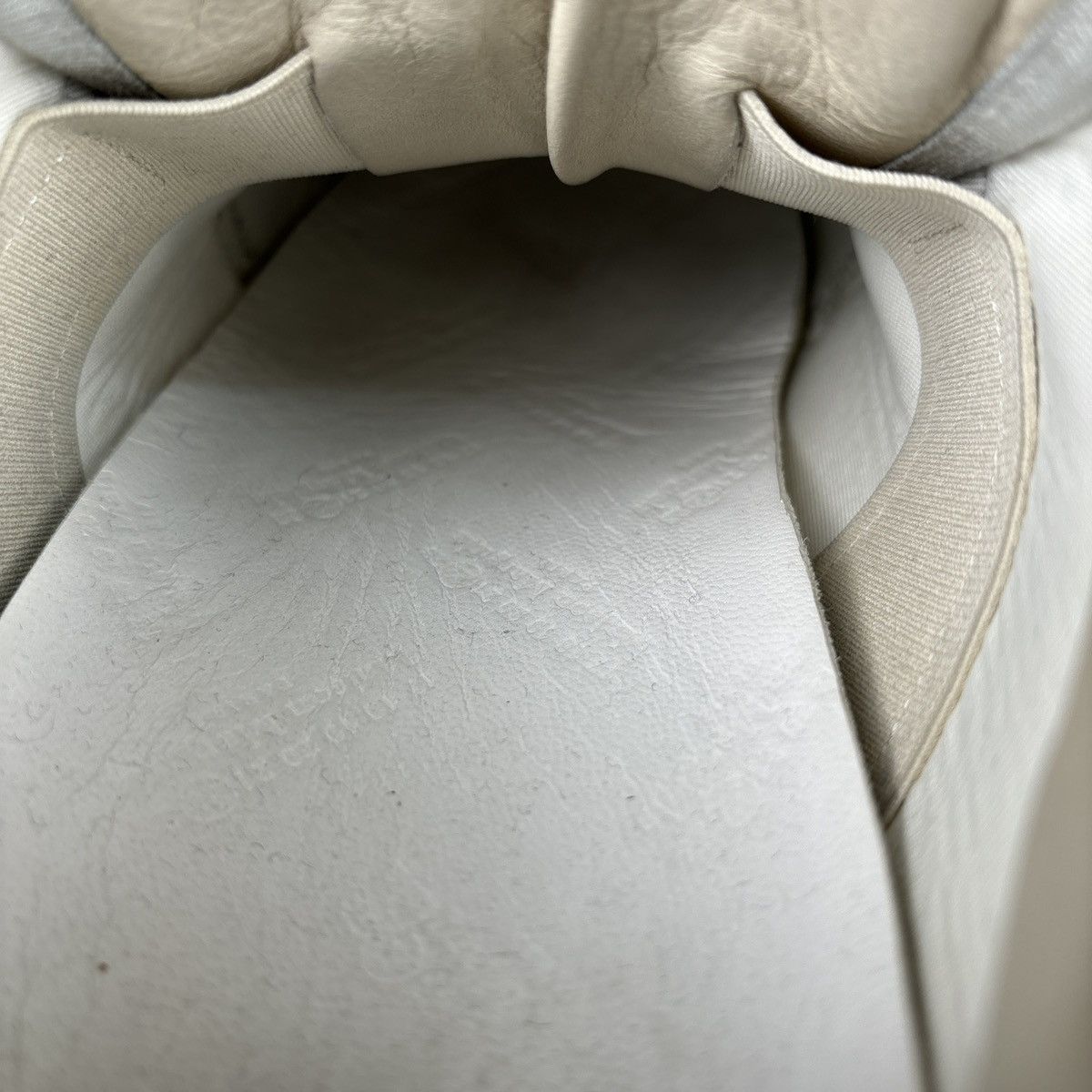 Maison Margiela 22 Retro Runner Low. White & Gray S37WS0347 EU 42 US 9 Size US 9 / EU 42 - 14 Thumbnail