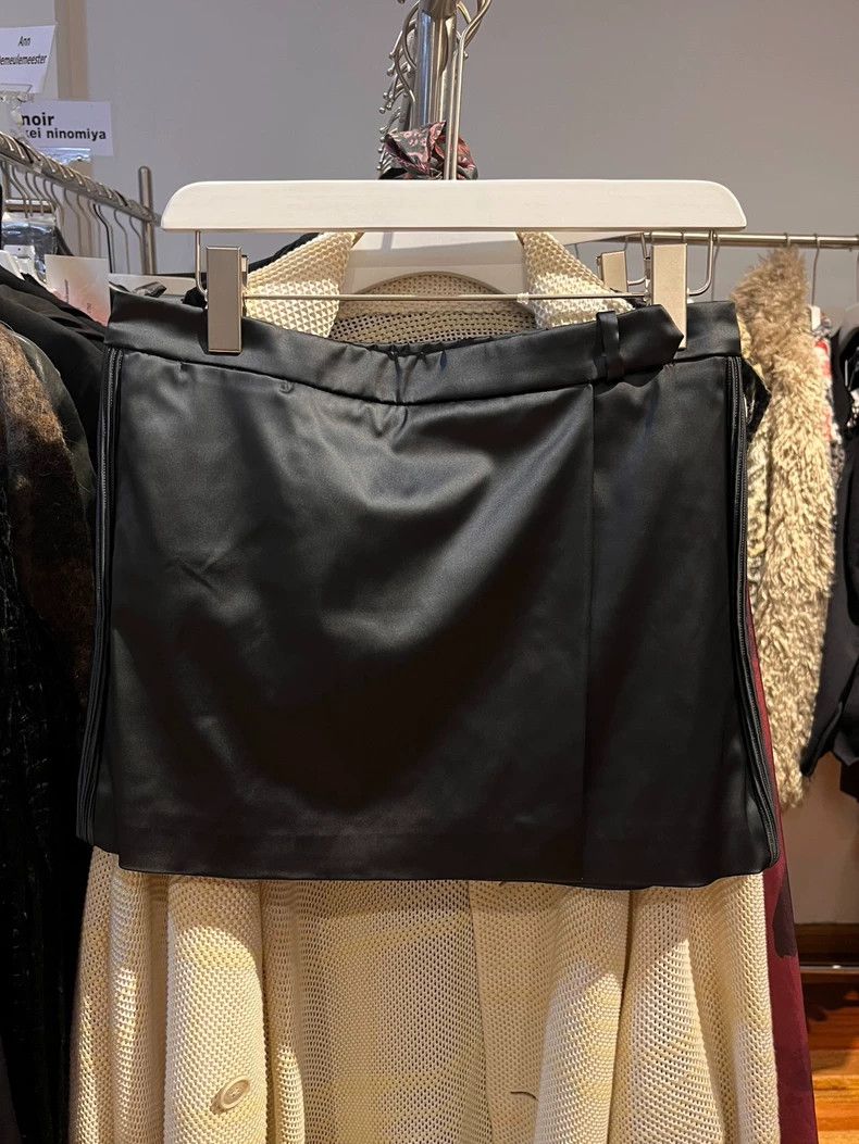 Prada Prada Sporty wrap-around half skirt Size 26" / US 2 / IT 38 - 7 Thumbnail