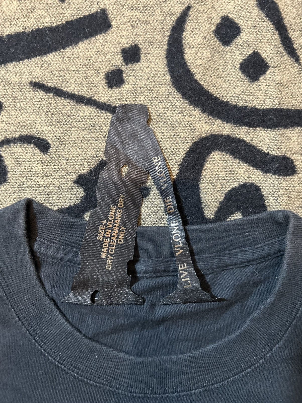 Vlone VLONE Og Purple Black Stable Tshirt Size US L / EU 52-54 / 3 - 7 Thumbnail