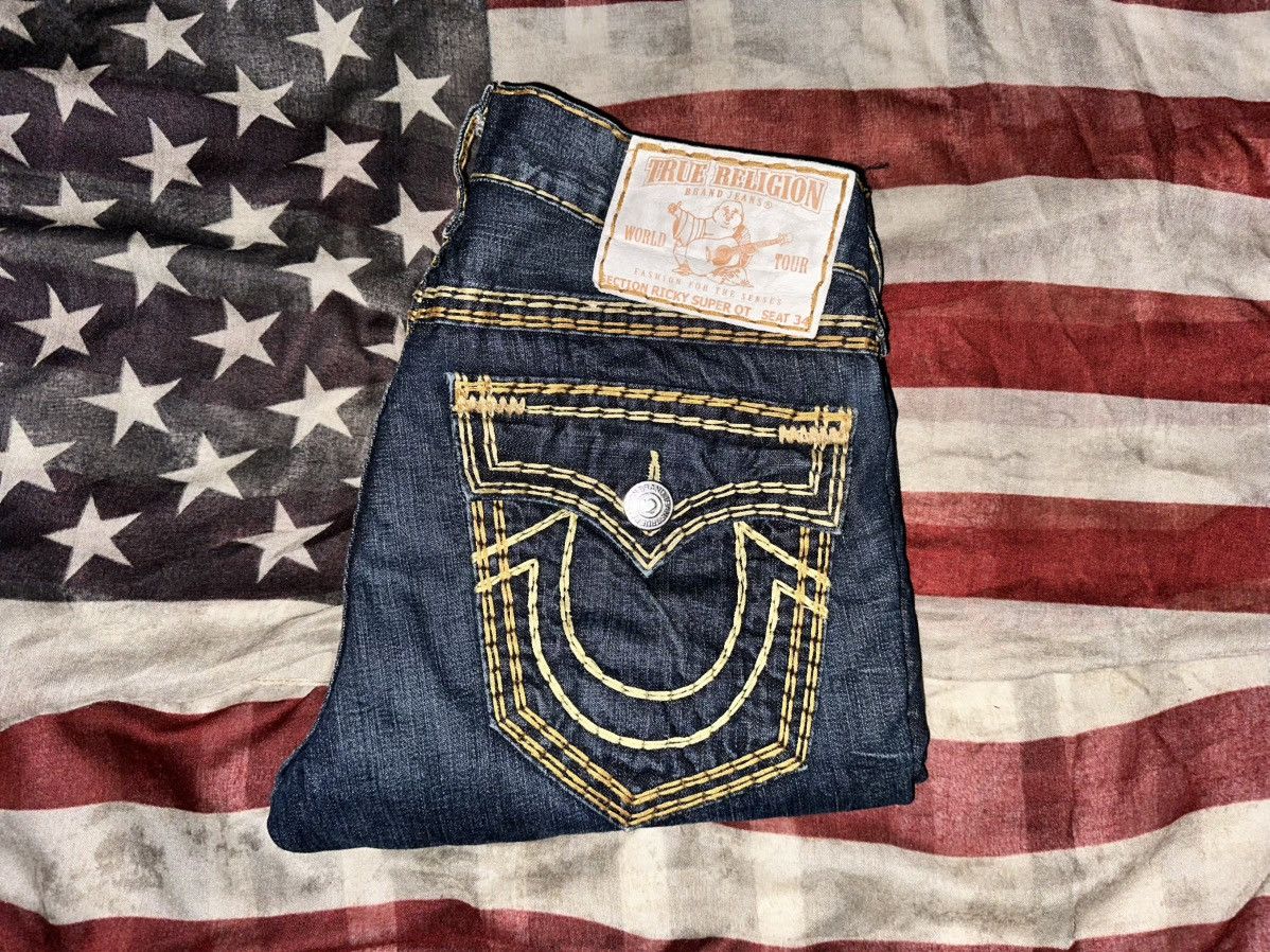 TRUE RELIGION/RICKY SUPER T/太ステッチ/イエロー刺繍 TRUE RELIGION/RICKY SUPER T/太ステッチ/イエロー刺繍 - メルカリ