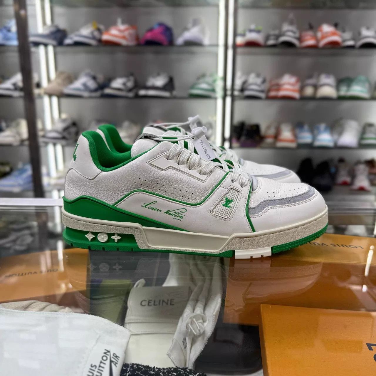 Louis Vuitton LV TRAINER white/green UK8 42 Size US 9 / EU 42 - 2 Thumbnail
