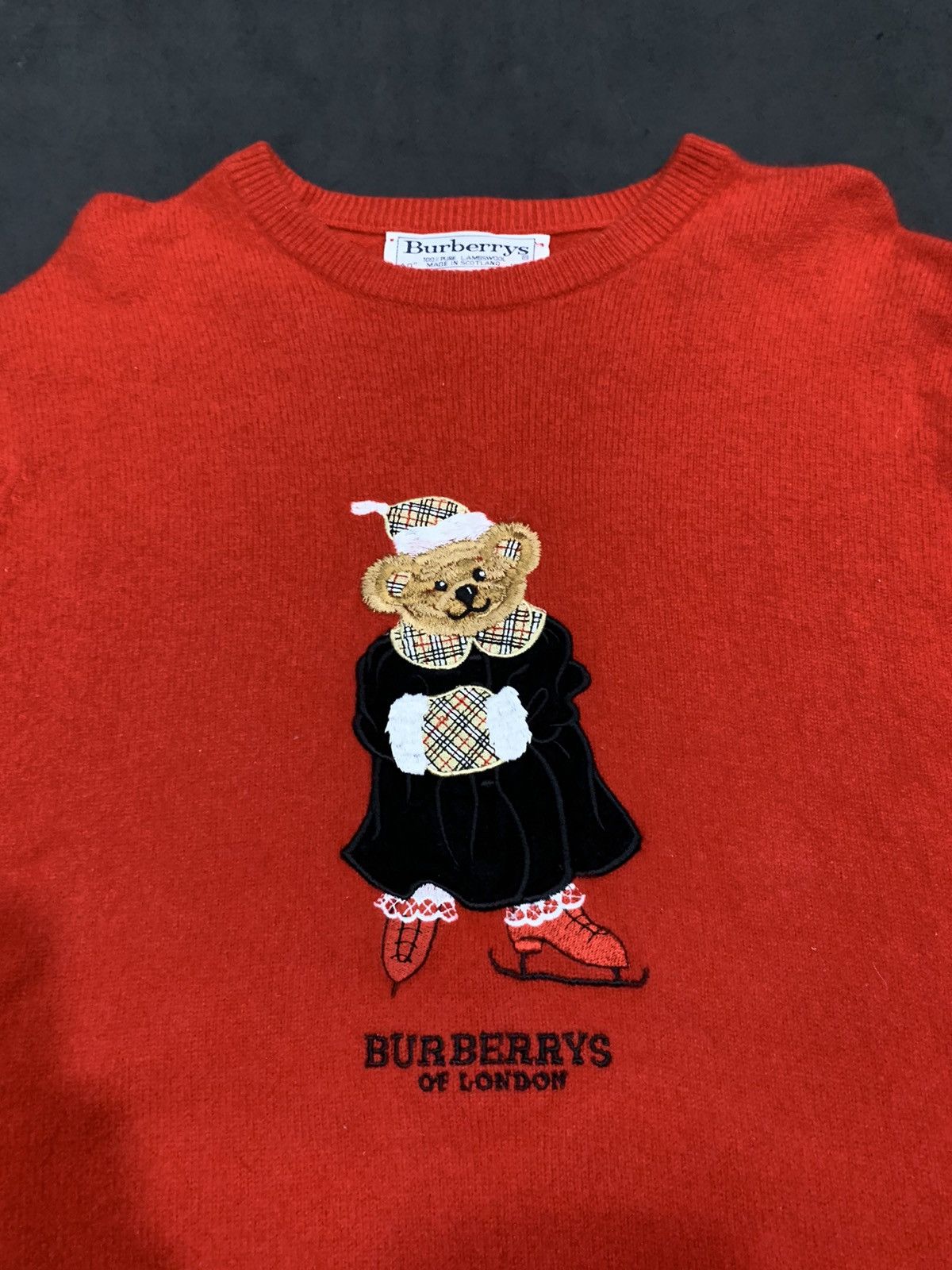 Burberry Vintage burberrys bear knitwear Size US M / EU 48-50 / 2 - 2 Thumbnail