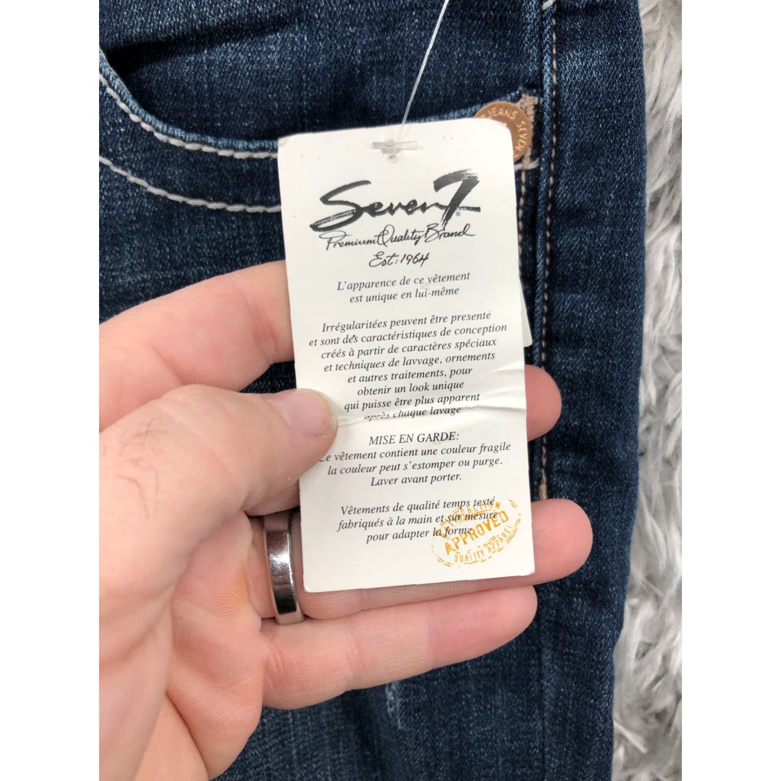 Vintage Seven7 Shorts Womens Bermuda Denim Dark Blue Jean Size 25 Mid Rise 5-Pocket Logo Angel Casual Womens Jeans Size 42" / US 20 - 5 Thumbnail
