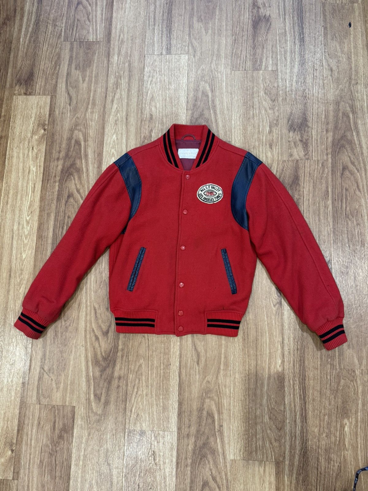 Vintage Vintage Los Angeles Time Varsity Size US L / EU 52-54 / 3 - 1 Thumbnail