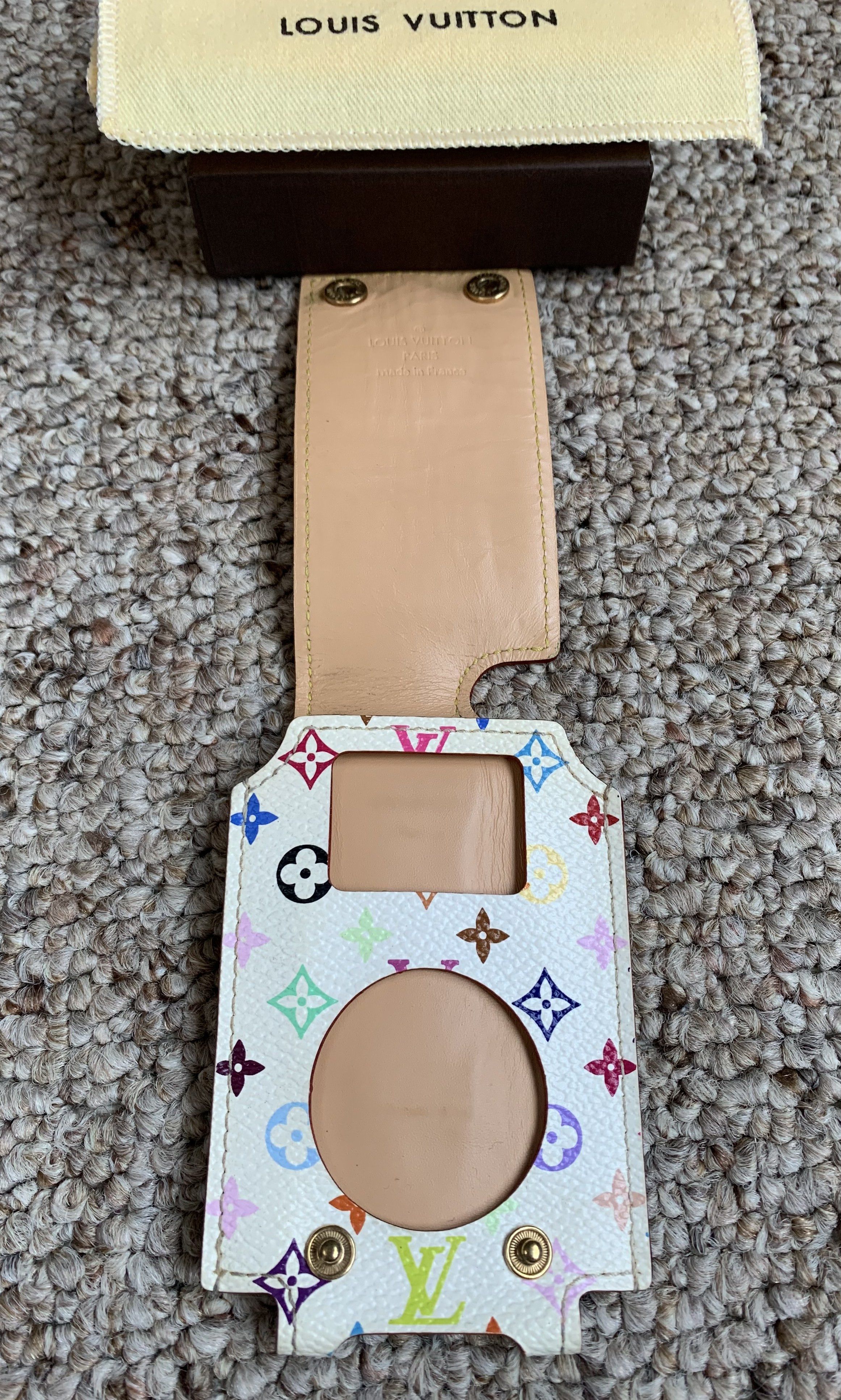 Louis Vuitton × Takashi Murakami S/S 2003 Louis Vuitton x Murakami Monogram Ipod Case Size ONE SIZE - 9 Thumbnail