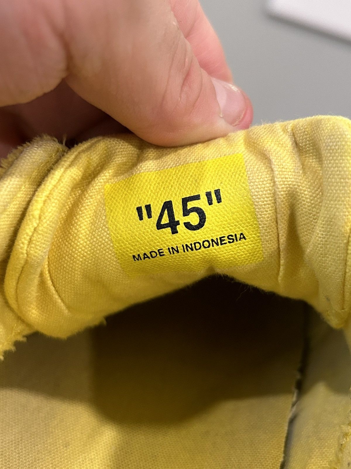 Off-White Off-White Vulc 'Yellow Red' Size US 12 / EU 45 - 10 Thumbnail