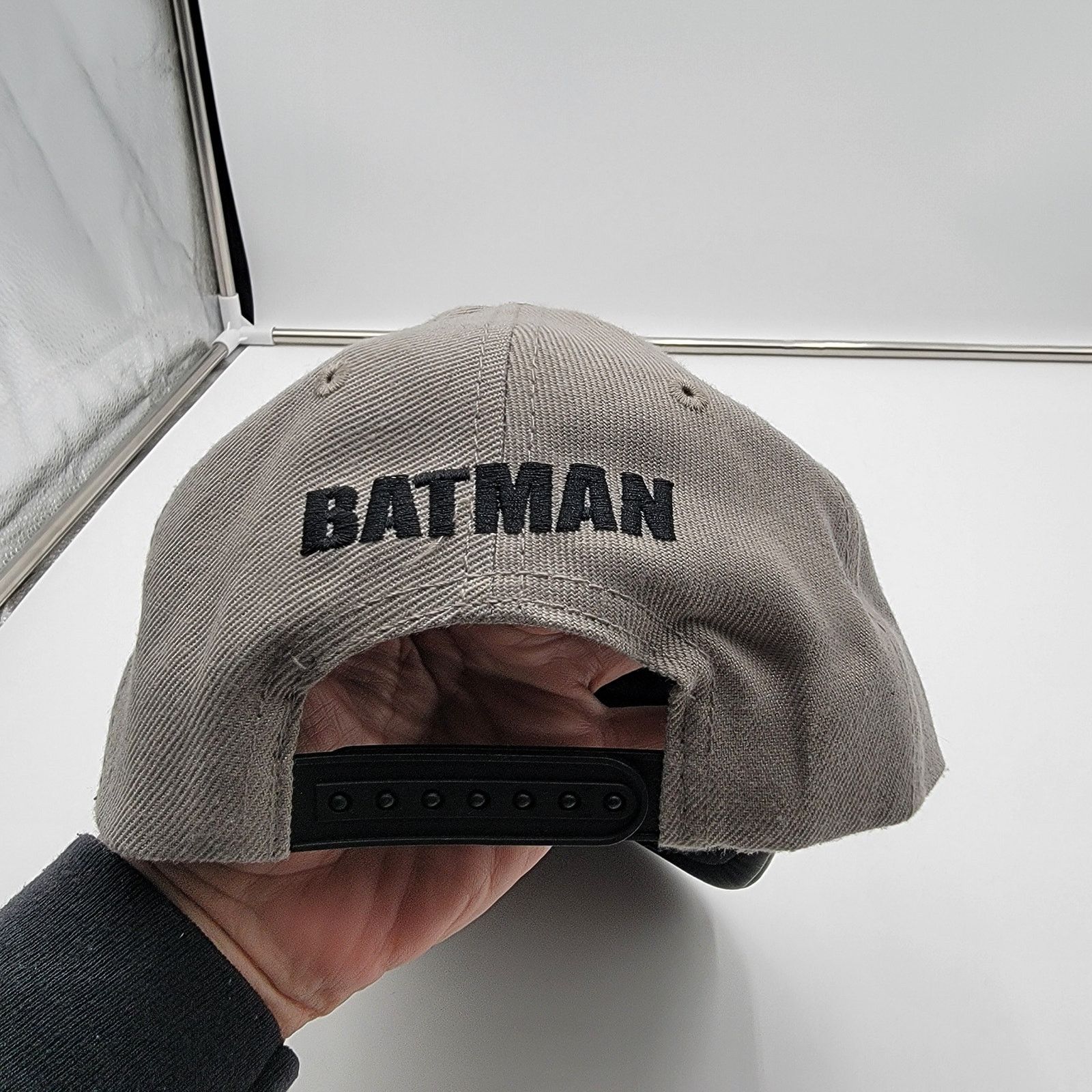DC Comics Batman Snapback Gray and Black New with flaws Size ONE SIZE - 5 Thumbnail