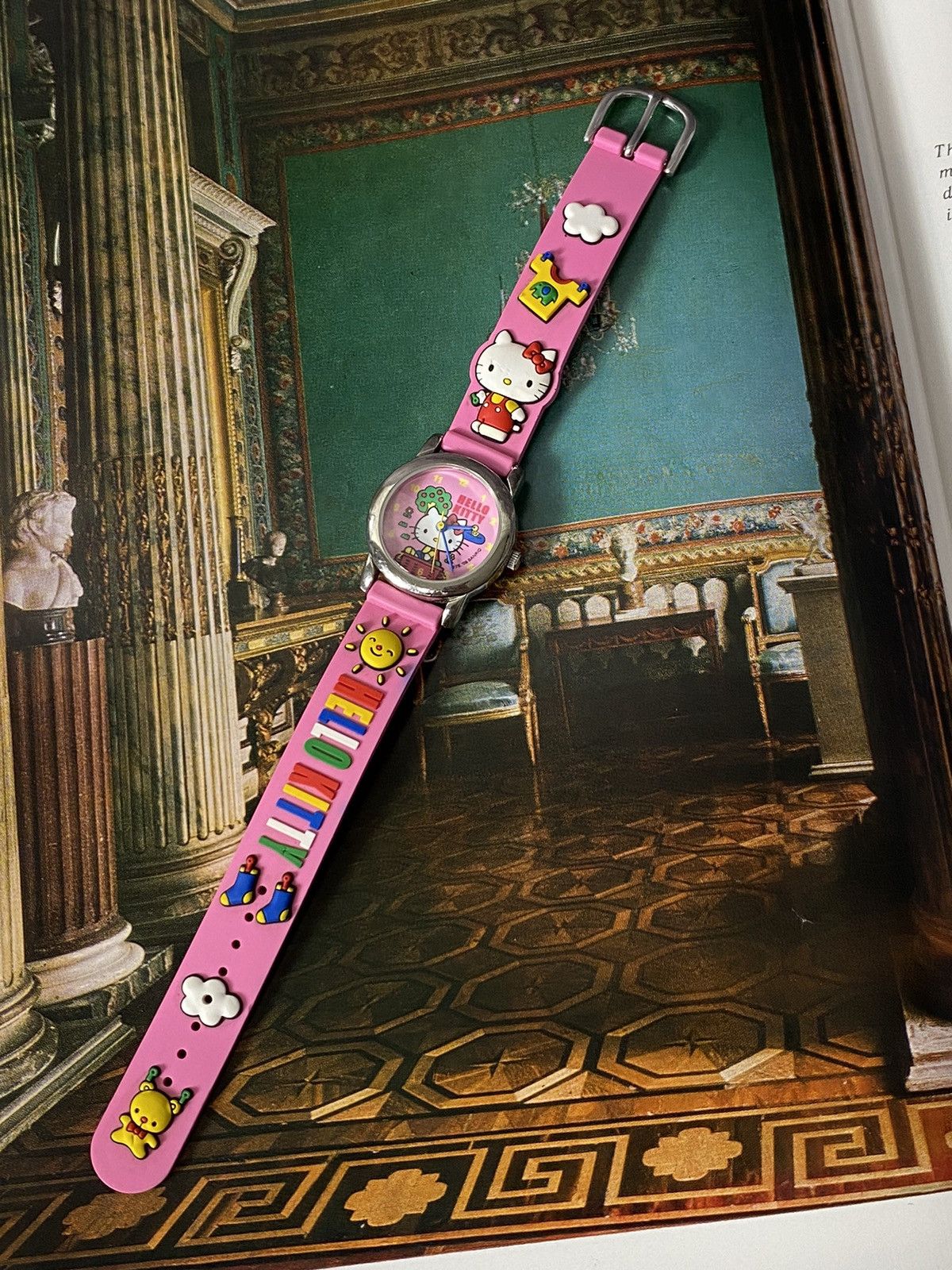 Japanese Brand Hello Kitty Watch: 2009 Sanrio Kit and Friends Size ONE SIZE - 1 Thumbnail