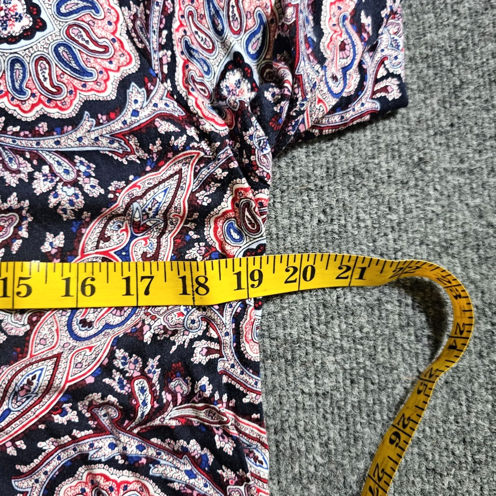 Talbots Talbots Top Women Large Black Red Paisley 3/4 Sleeve V-Neck Pleats Casual Career Shirt Size L / US 10 / IT 46 - 6 Thumbnail