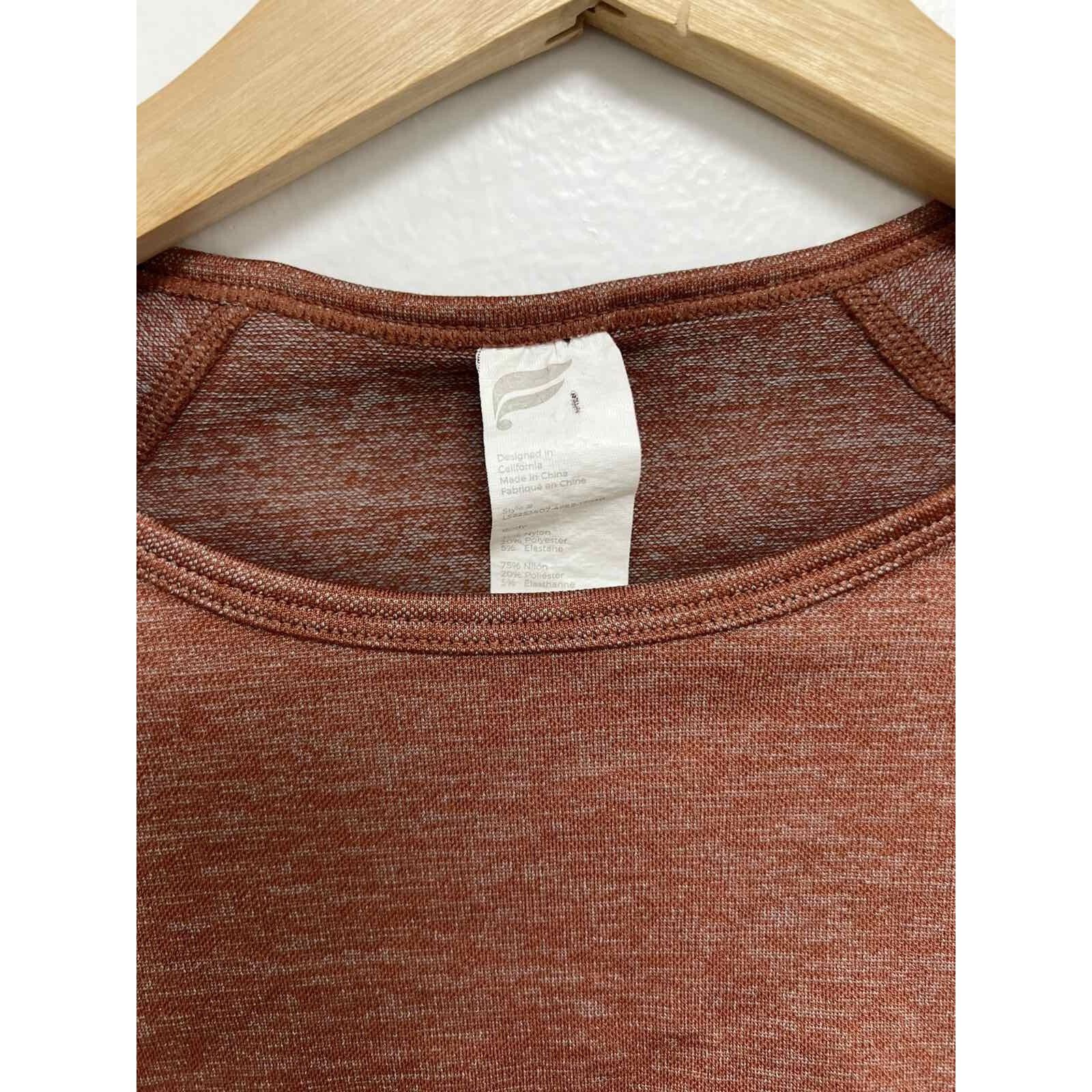 Fabletics Fabletics Women ombré seamless Athletic long sleeveM A001405 Size M / US 6-8 / IT 42-44 - 11 Thumbnail