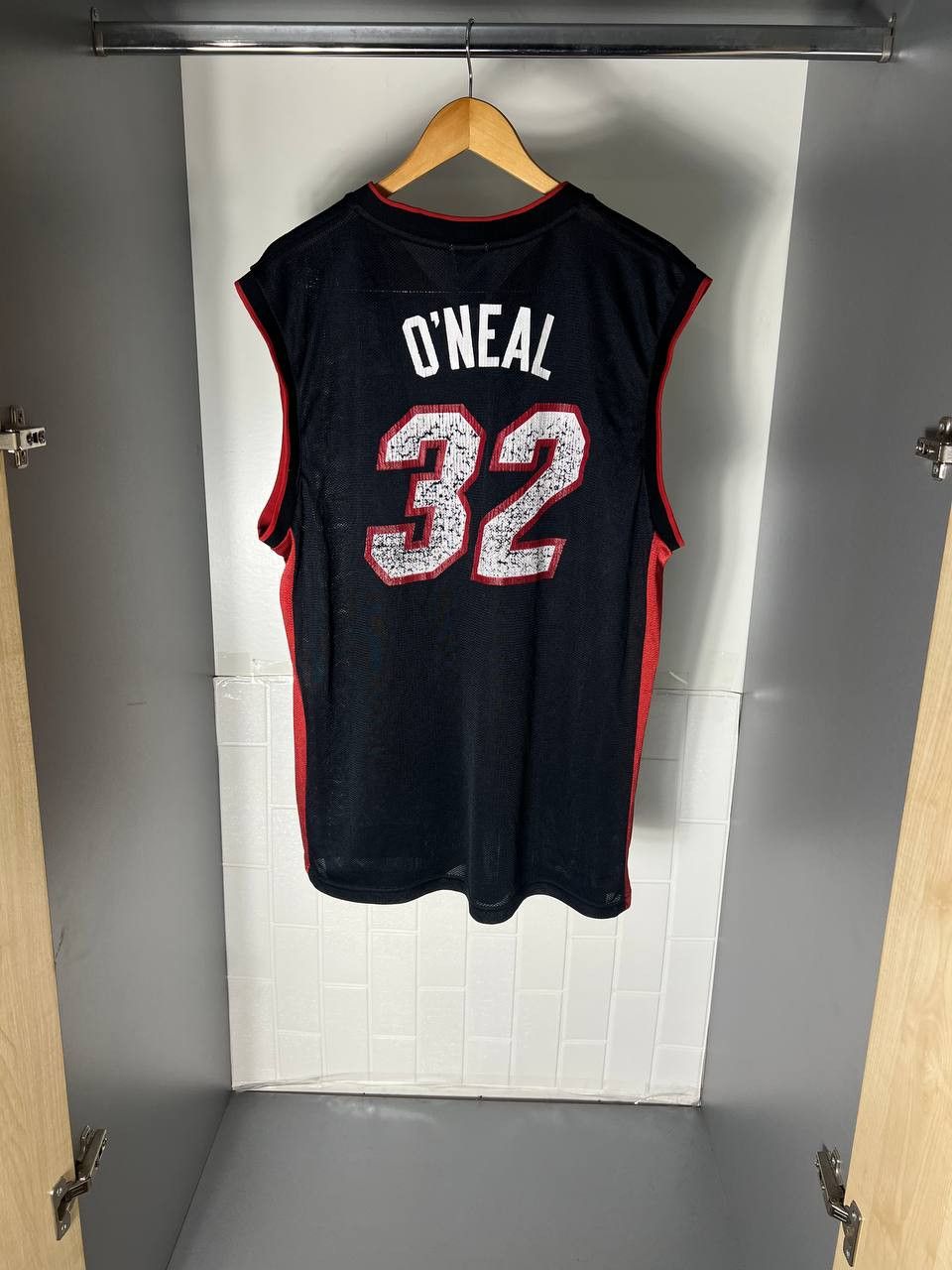 Reebok VINTAGE REEBOK MIAMI HEAT NBA O’NEAL BASKETBALL JERSEA Y2K Size US L / EU 52-54 / 3 - 1 Thumbnail