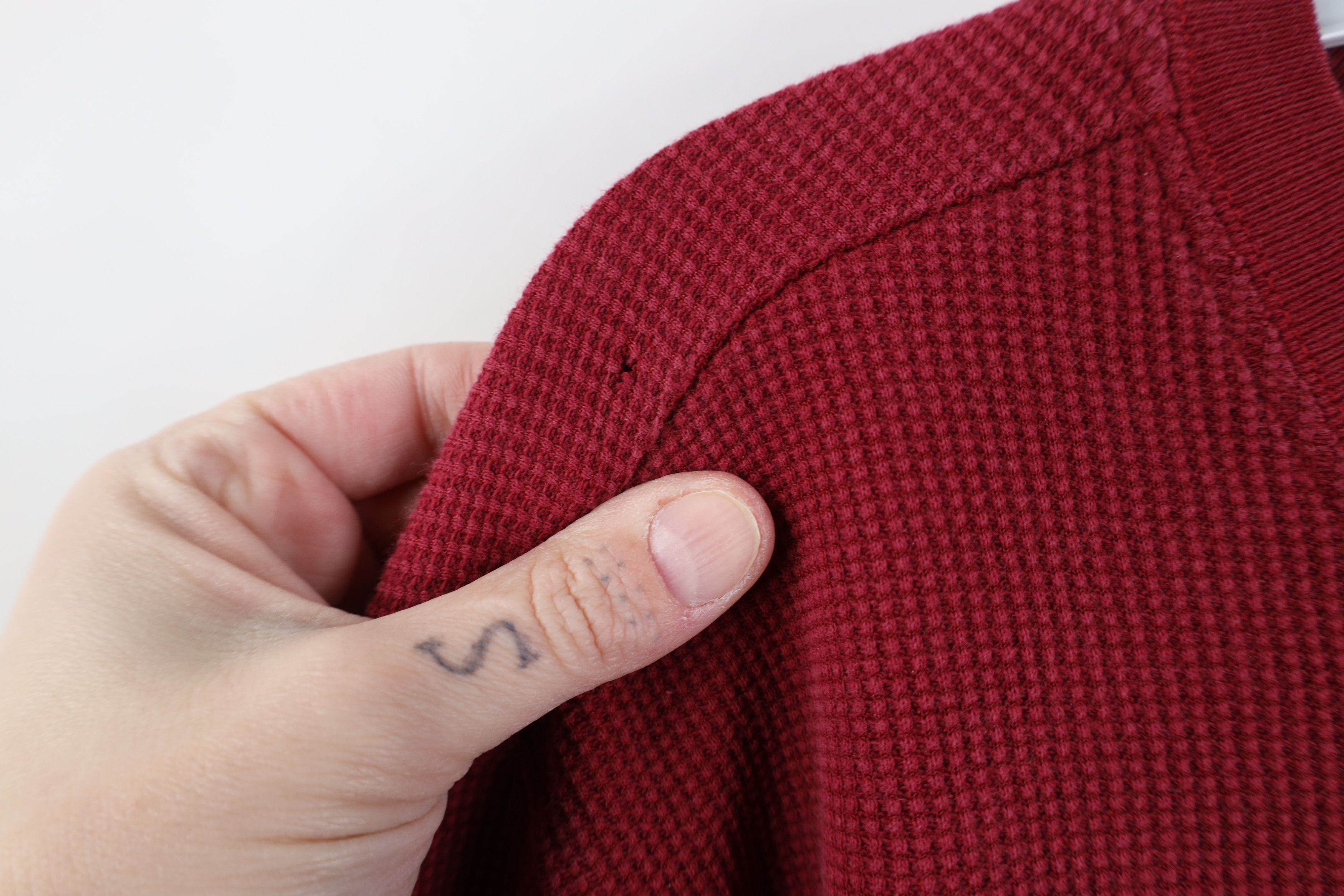Vintage Vintage 90s Streetwear Waffle Knit Henley T-Shirt Red Size US M / EU 48-50 / 2 - 7 Thumbnail