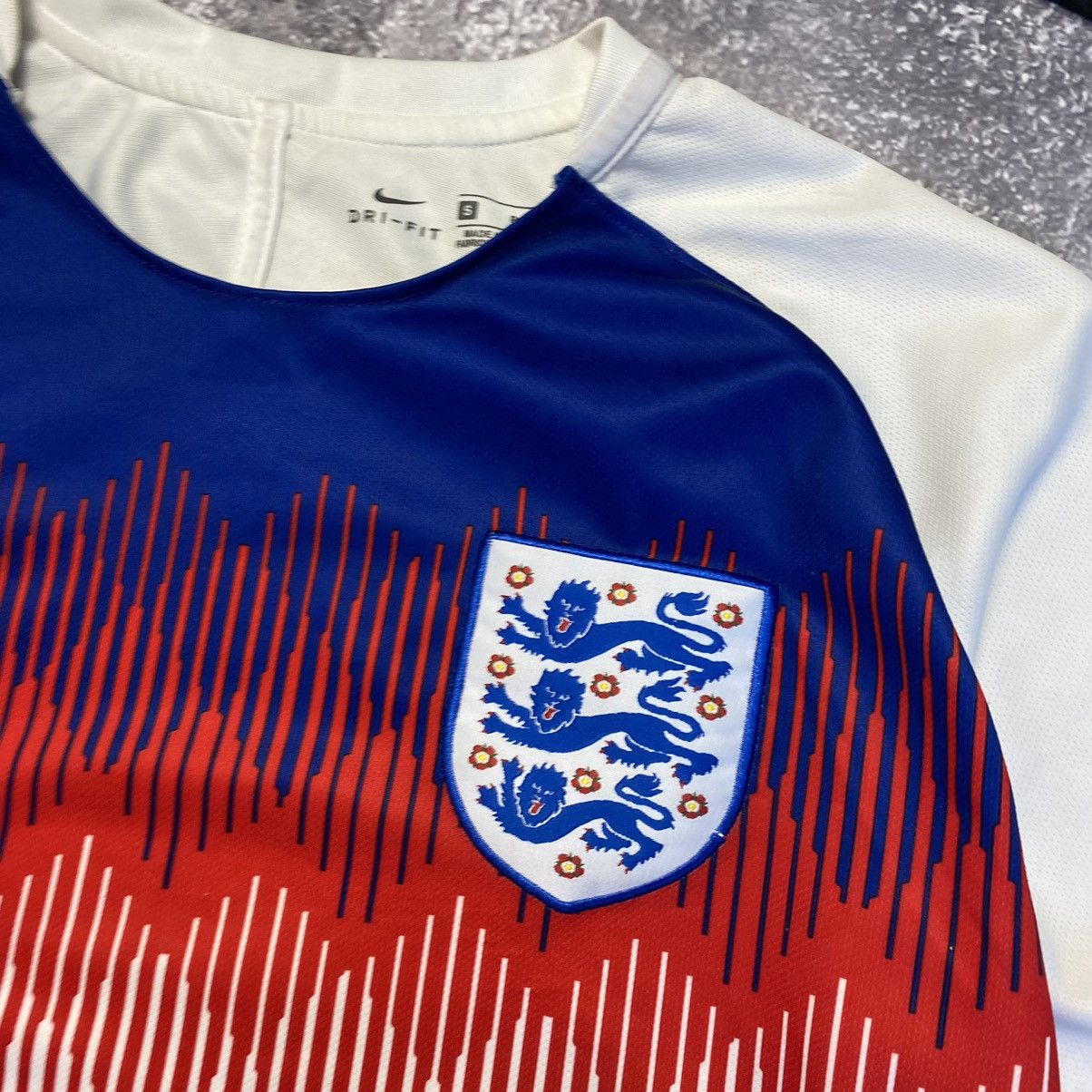Vintage Men’s Nike FC England National Football team jersey Size US S / EU 44-46 / 1 - 6 Thumbnail