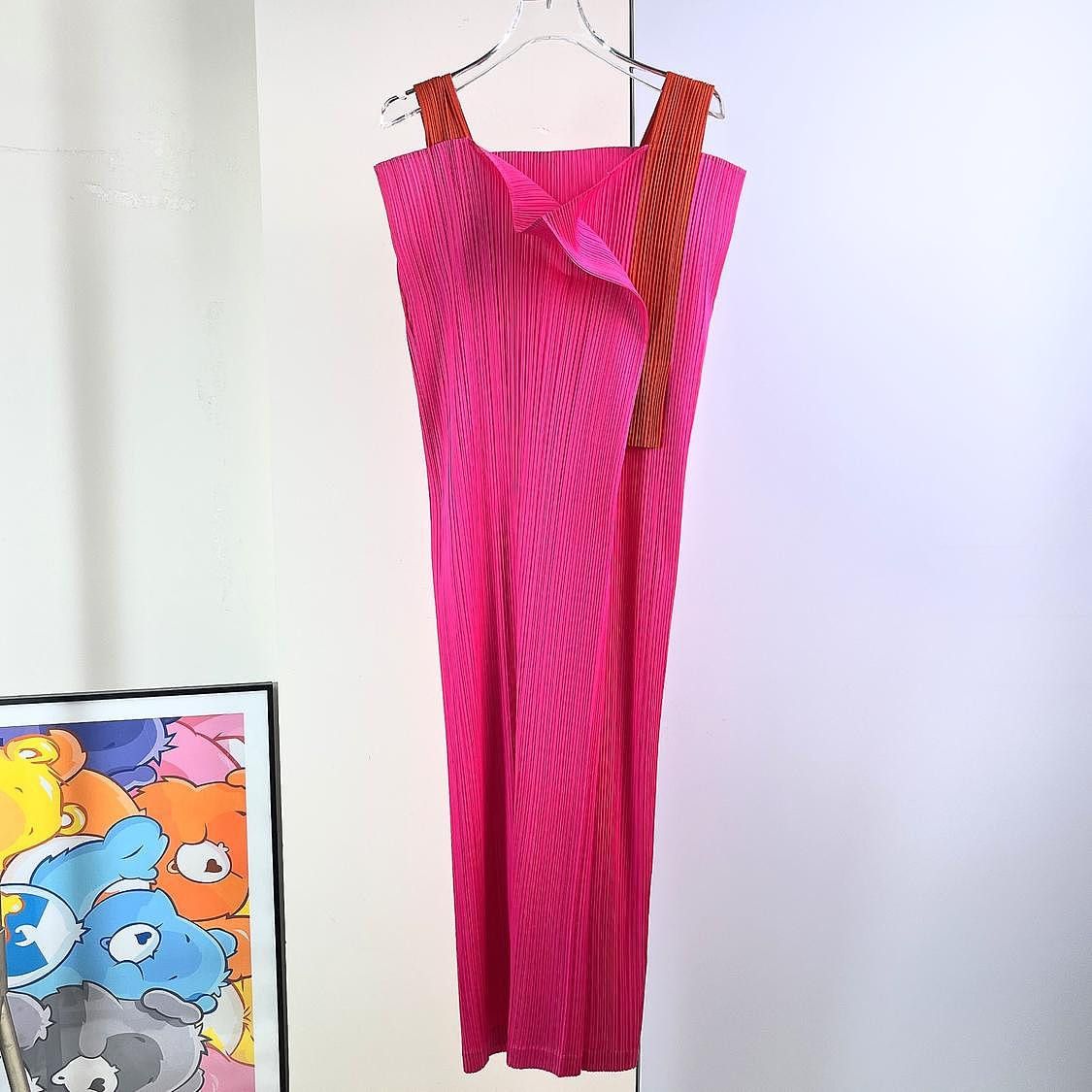 Pleats Please Issey Miyake Pleats Please Issey Miyake Pink Pleated Midi Dress Size 3 Size M / US 6-8 / IT 42-44 - 1 Thumbnail