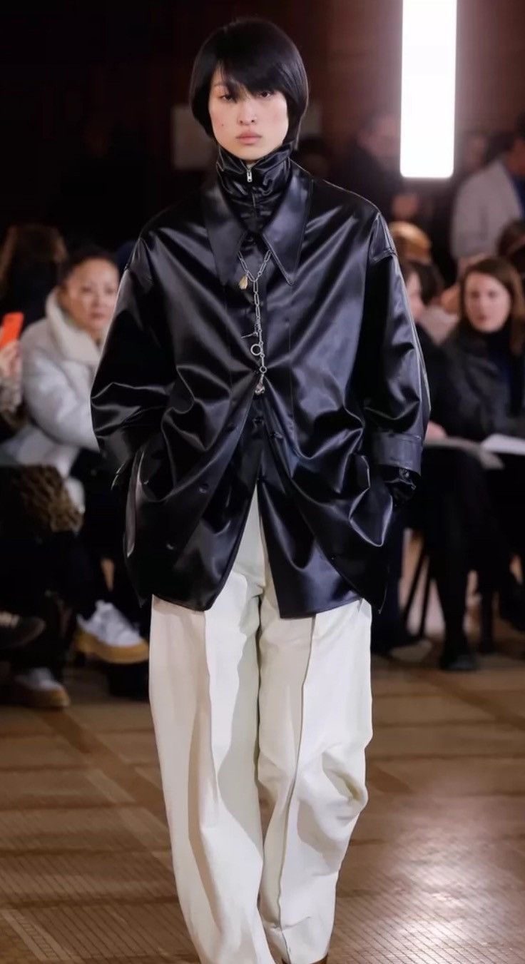 Lemaire LEMAIRE AW18 Show Black Medium Long Sleeve Bright Coat Size US S / EU 44-46 / 1 - 7 Thumbnail