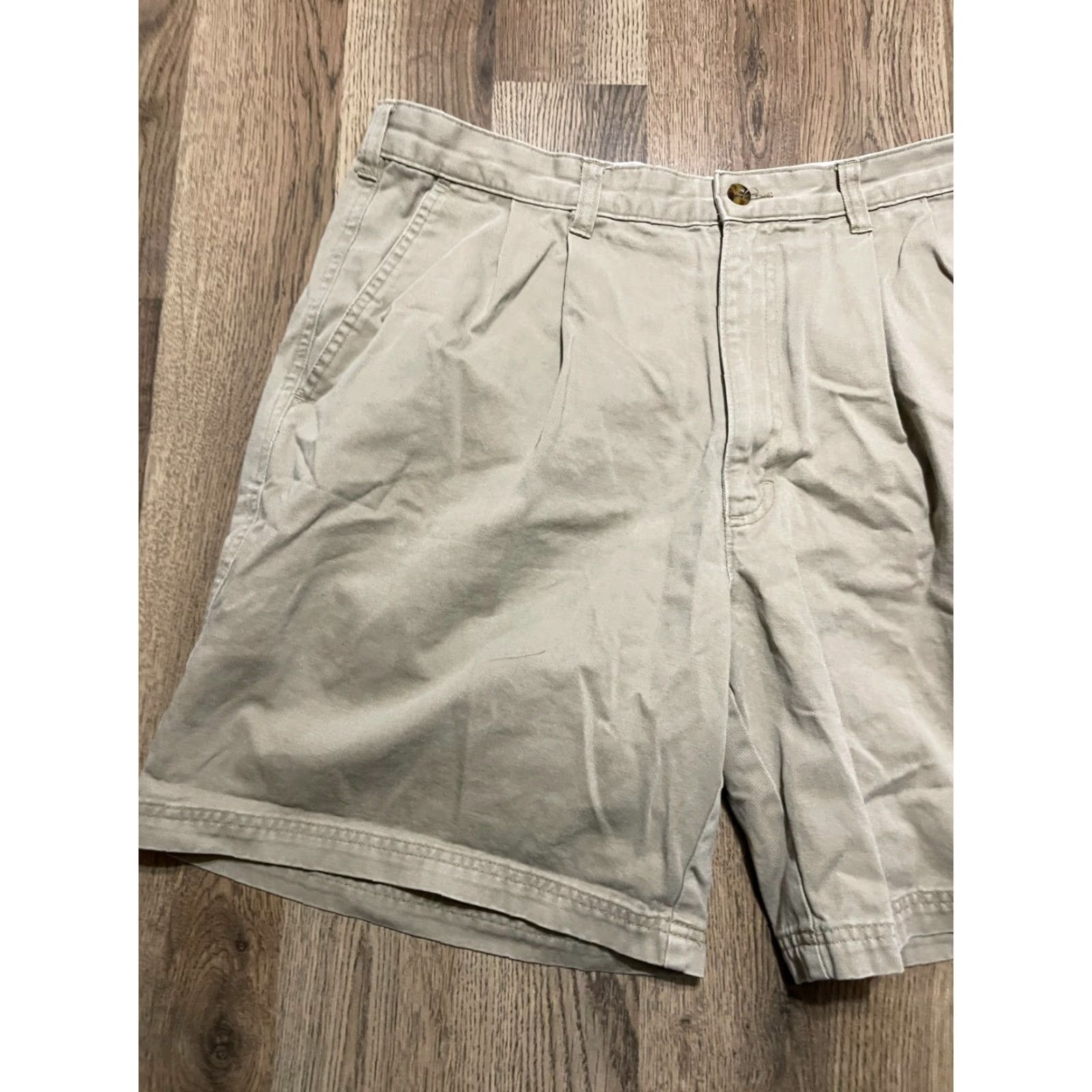 Vintage Woolrich Shorts Men's 36 Brown Khakis Pockets Pleated Casual Chino Regular Fit Vintage No N/A Mens Size US 36 / EU 52 - 3 Thumbnail