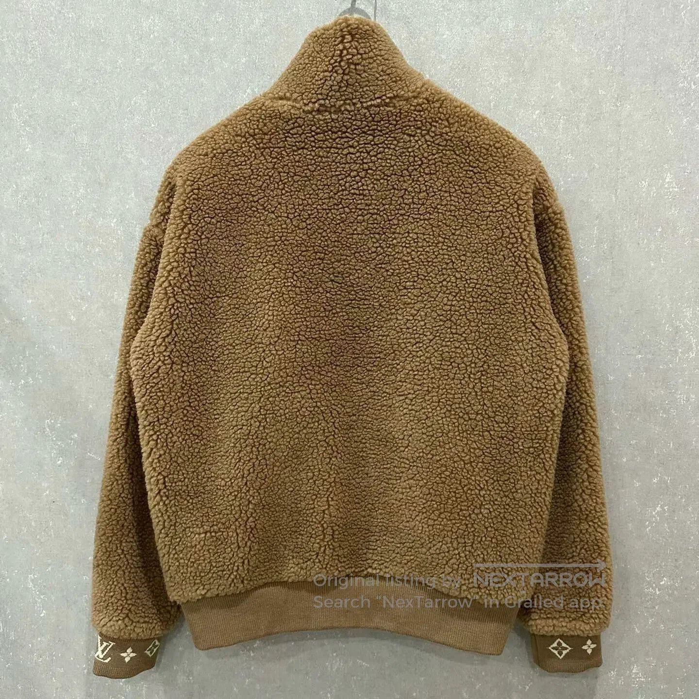 Louis Vuitton louis vuitton brown shearling outerwear size XS. Size XS / US 0-2 / IT 36-38 - 2 Thumbnail