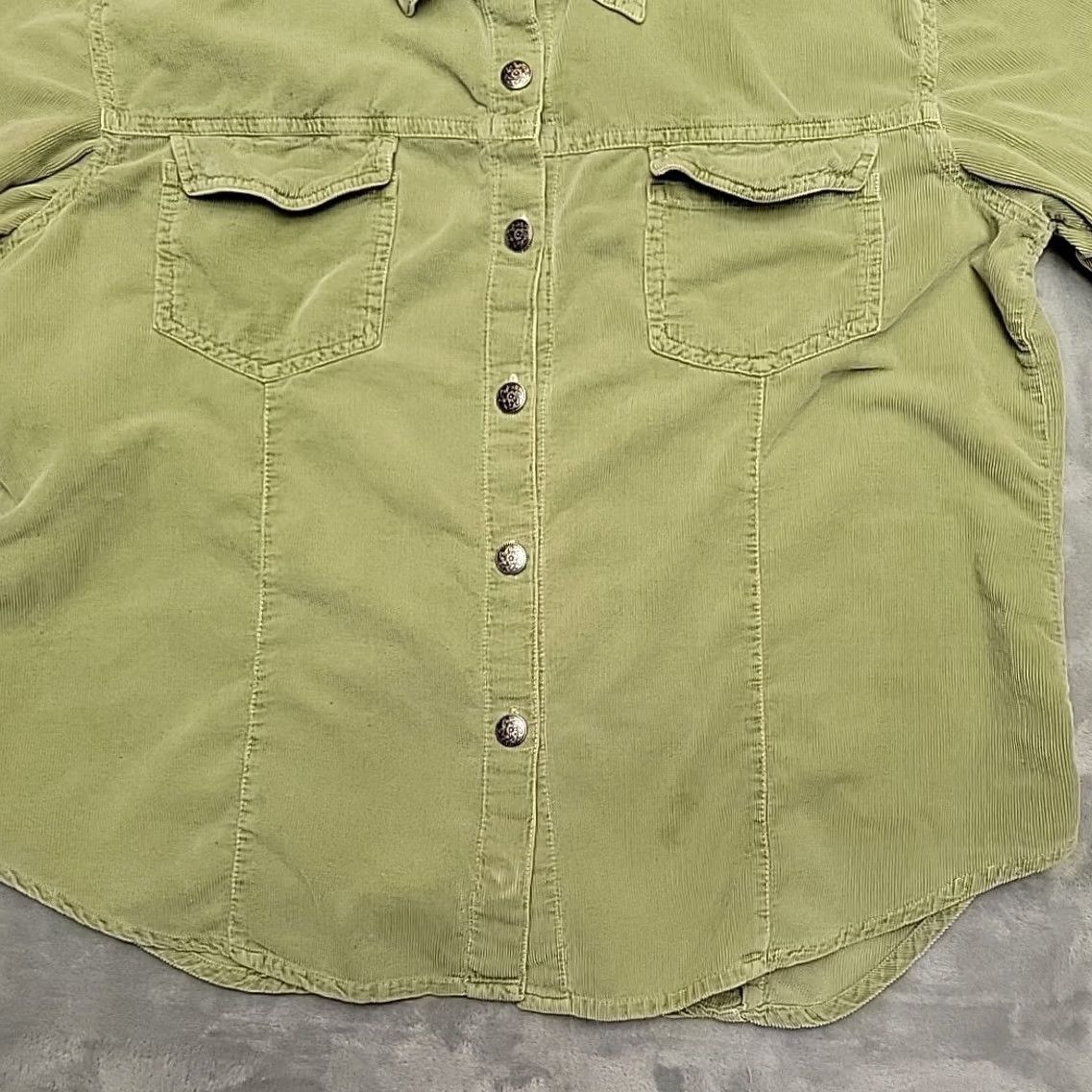 Gramicci VINTAGE Gramicci Shirt Womens L Green Corduroy Long Sleeve Cotton Outdoors Retro Classic Womens Size L / US 10 / IT 46 - 2 Thumbnail