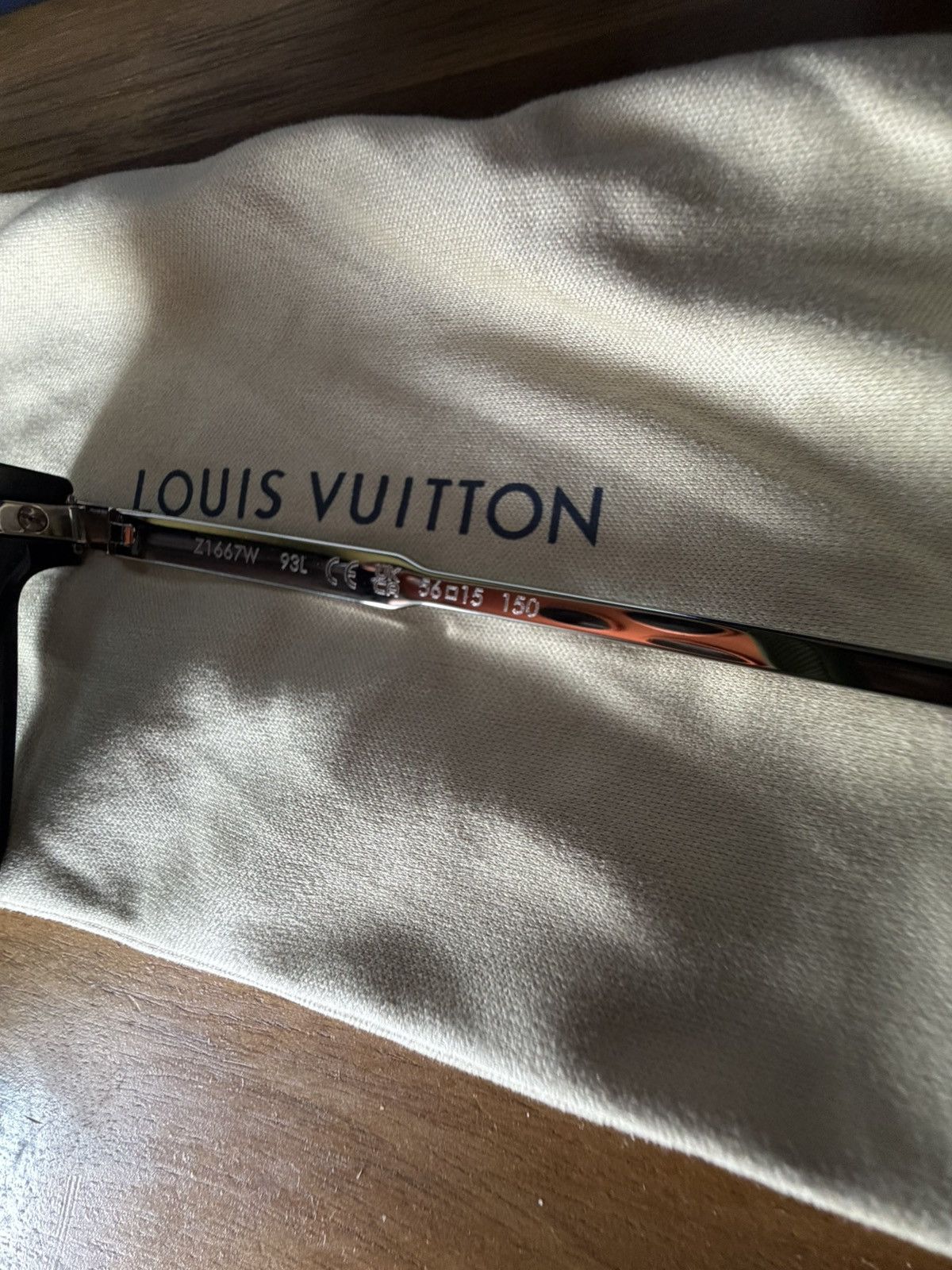 Louis Vuitton Louis Vuitton Rise Square Sunglasses (W) - Black Size ONE SIZE - 6 Thumbnail