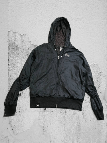 Nike Vintage Nike Windbreaker Jacket Size L / US 10 / IT 46 - 1 Thumbnail