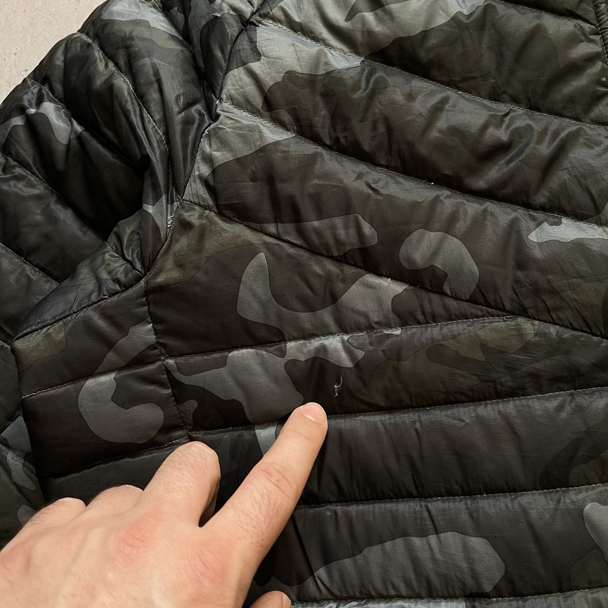 Nike Nike light puffer camo Size US L / EU 52-54 / 3 - 5 Thumbnail