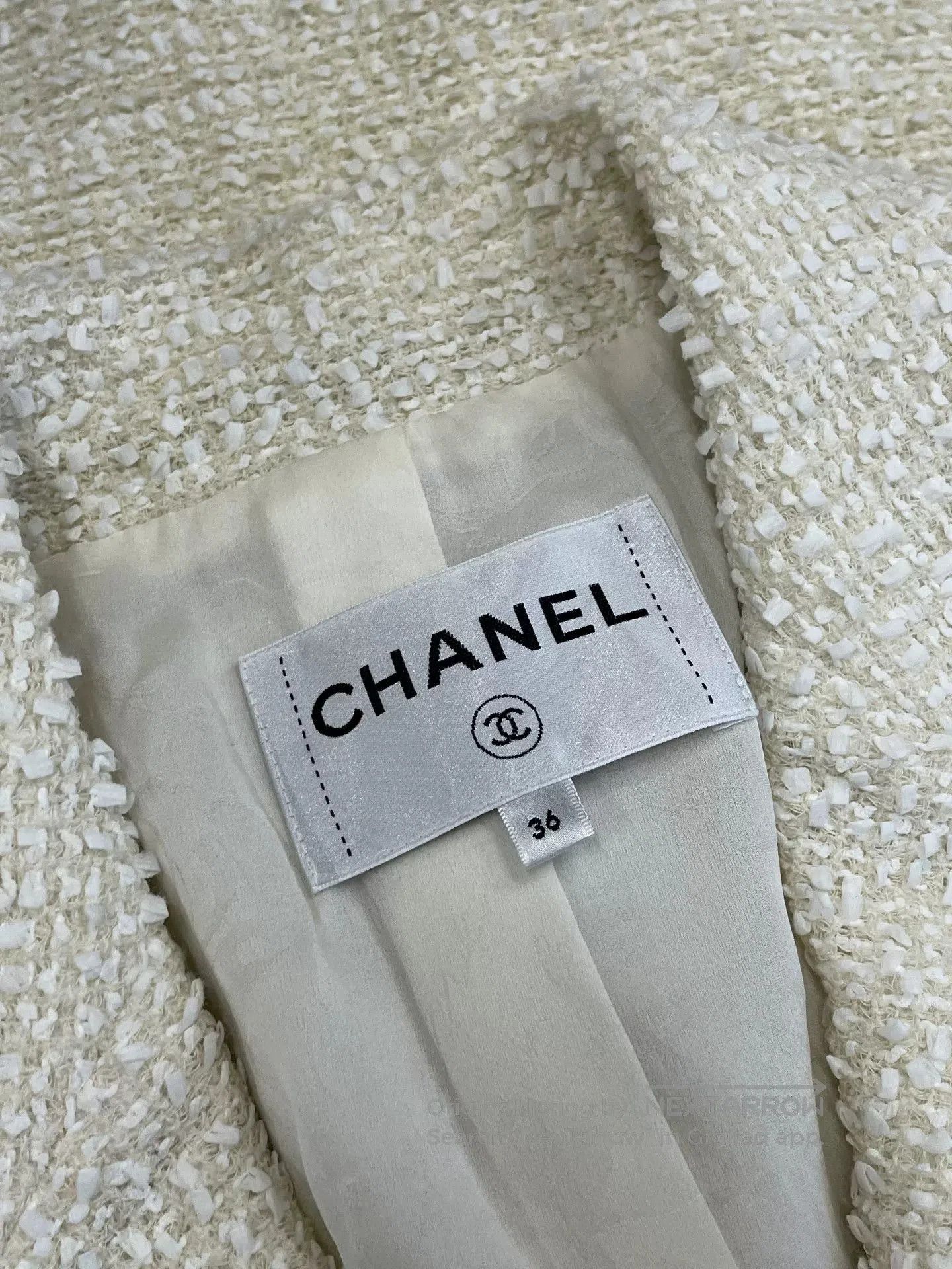 Chanel Chanel Cruise White Pearl Button Blazer. Size US S / EU 44-46 / 1 - 4 Thumbnail
