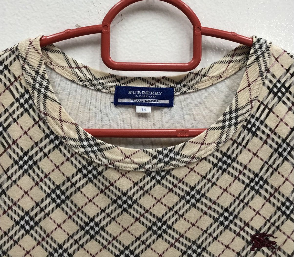 Burberry Burberry Blue Label Check Short-Sleeve Fitted T-Shirt Size S / US 4 / IT 40 - 9 Thumbnail