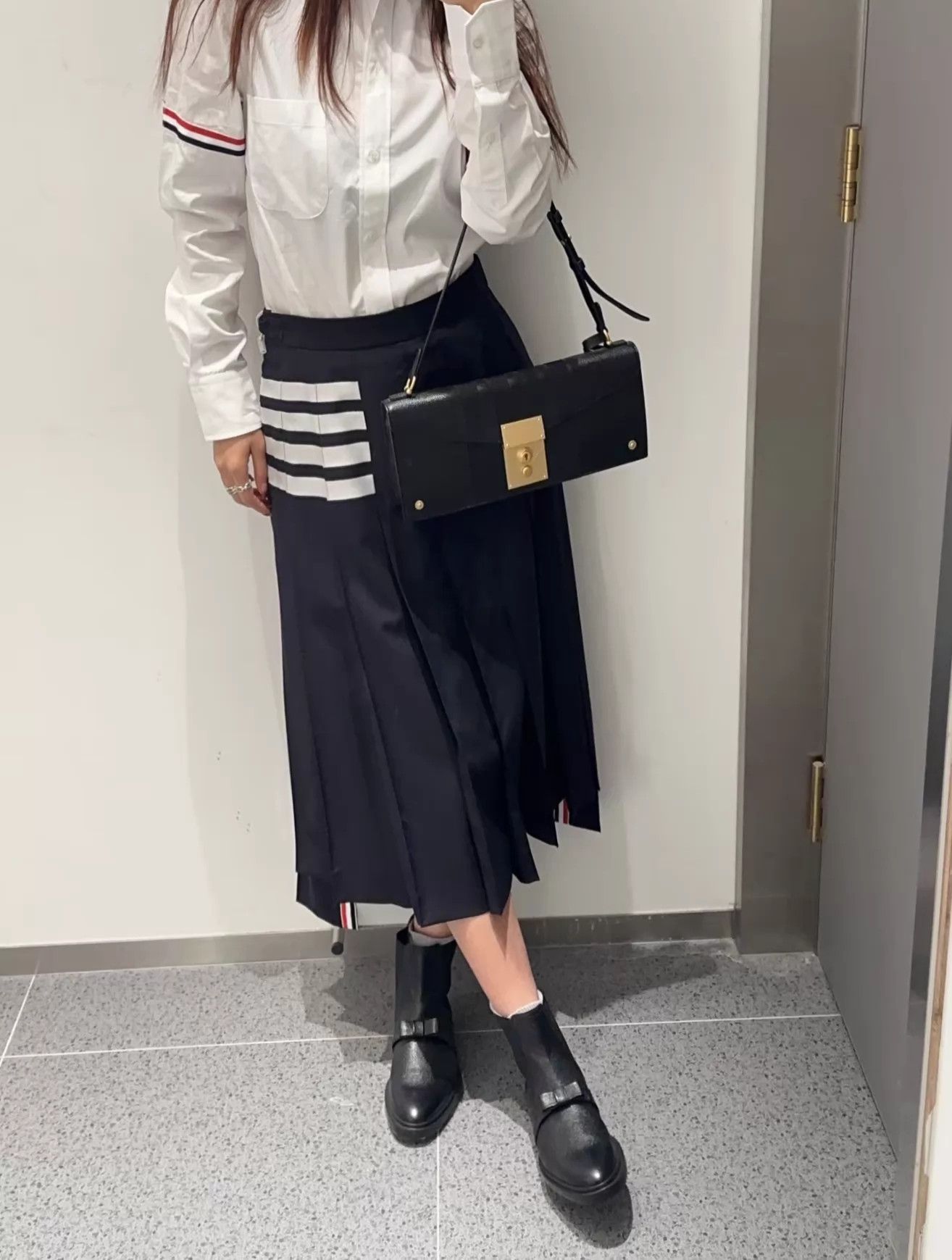 Thom Browne Thom Browne Women's 4-Bar Pleated Midi Skirt Deep Blue Size 26" / US 2 / IT 38 - 7 Thumbnail