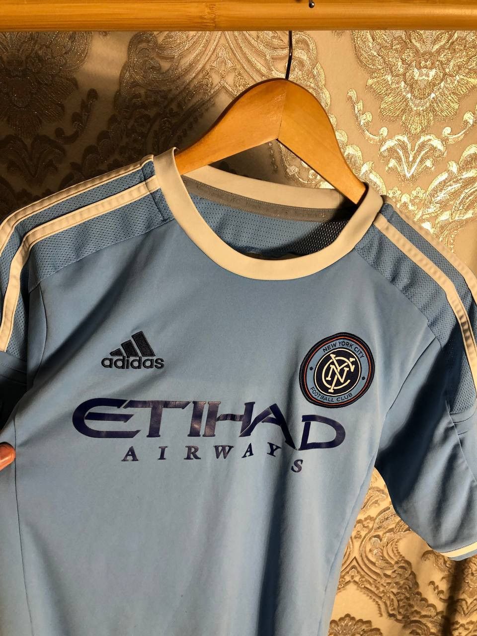 Adidas VINTAGE ADIDAS NEW YORK CITY MLS SOCCER JERSEY RETRO Y2K 90s Size US M / EU 48-50 / 2 - 3 Thumbnail