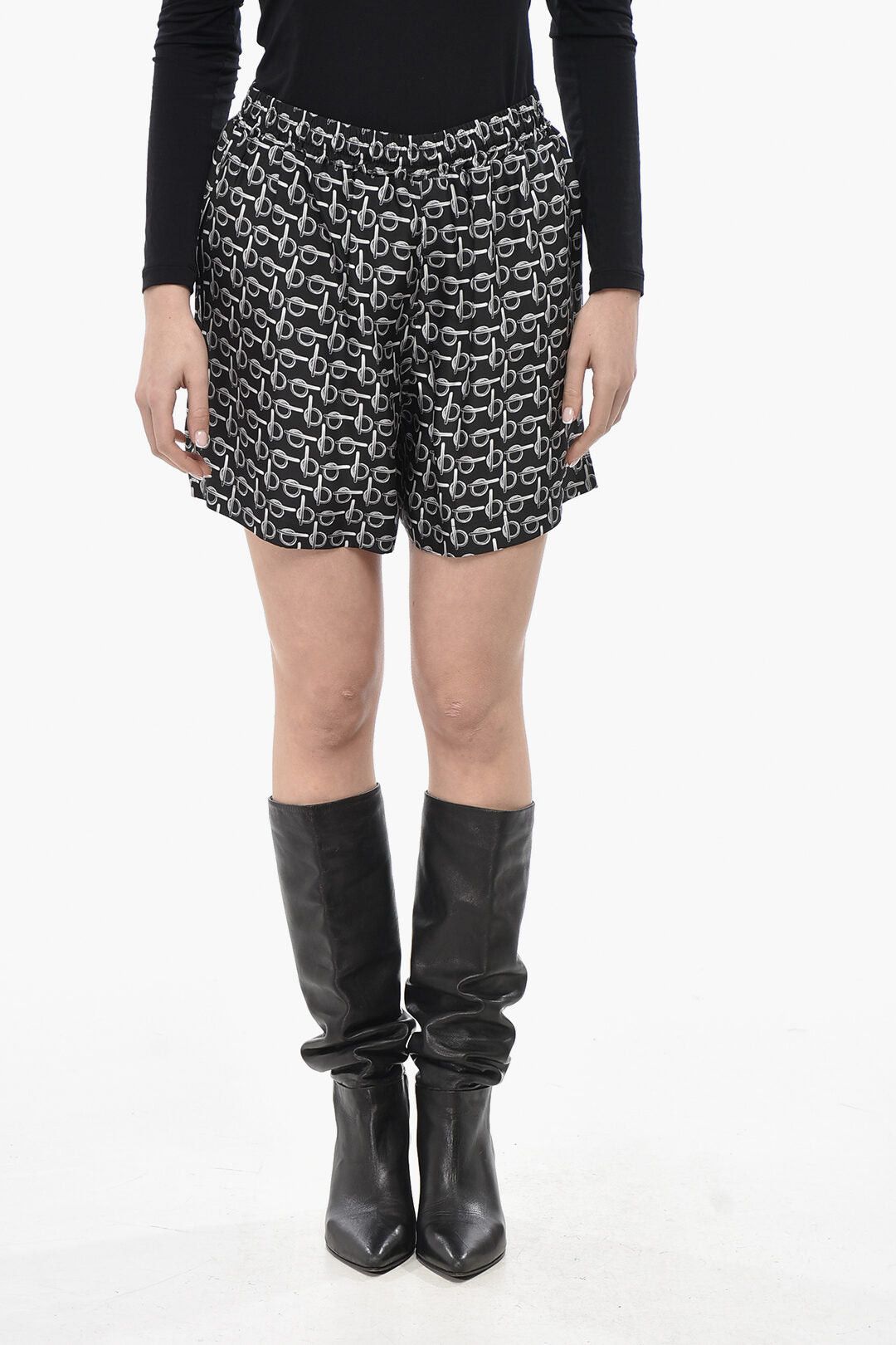 Burberry Printed Silk Shorts with Elastic Waist Size 27" / US 4 / IT 40 - 1 Thumbnail
