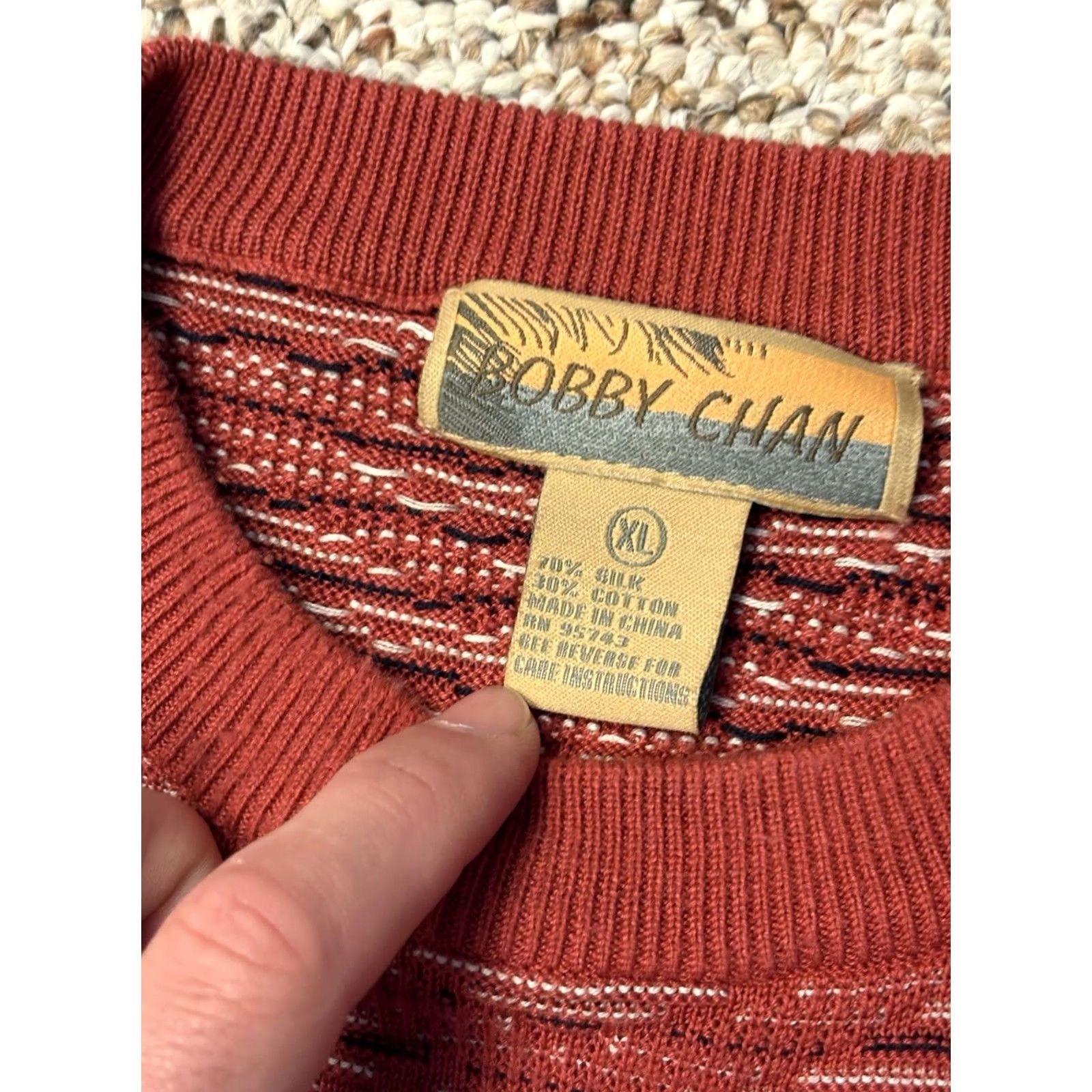 Vintage Bobby Chan Silk Cotton Knit Crew Neck Pullover Sweater Red Geometric • Size XL Size US XL / EU 56 / 4 - 3 Thumbnail