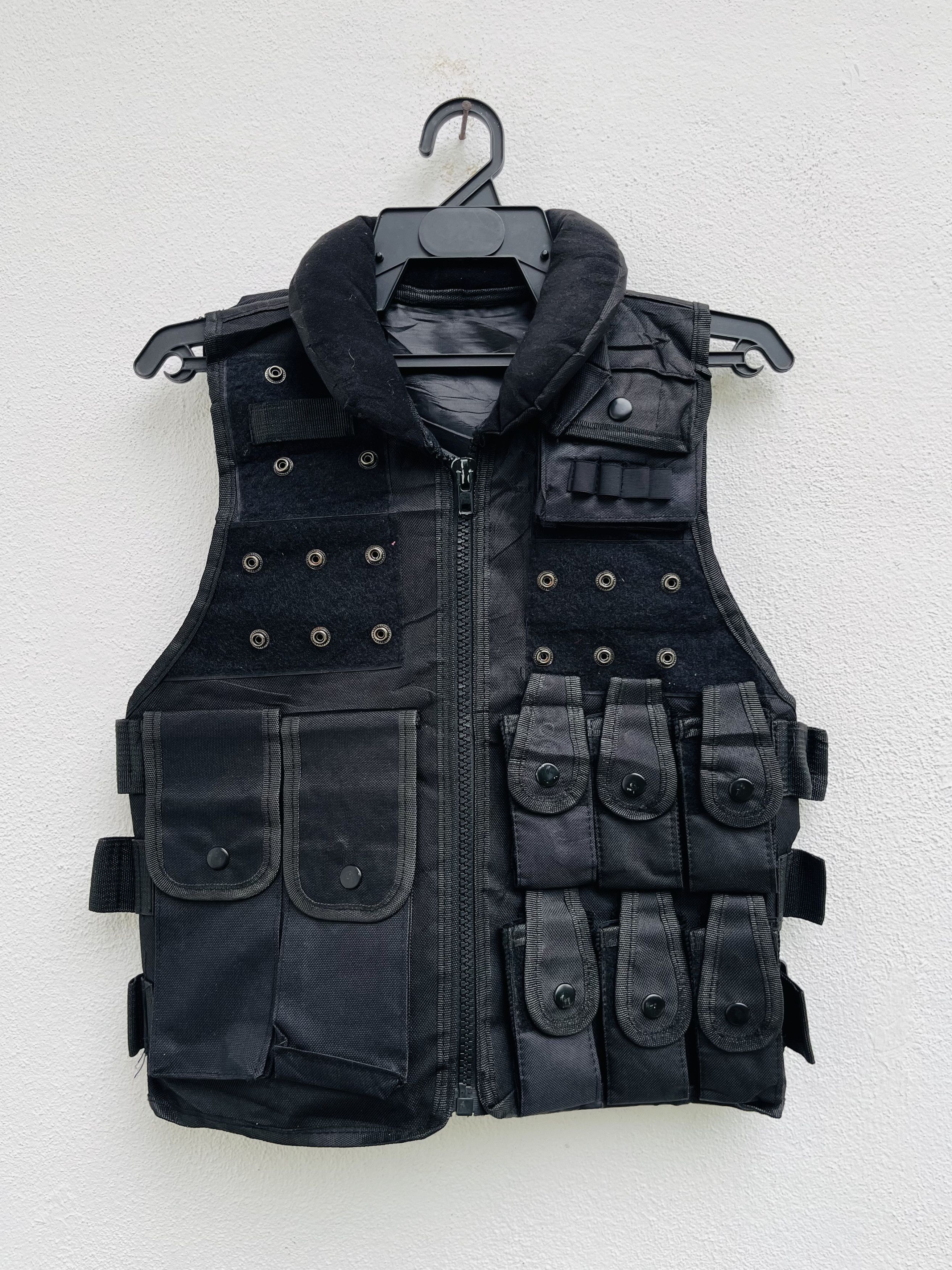 Japanese Brand Vintage Tactical Bulllet Designed Fashion Style Vest Size US M / EU 48-50 / 2 - 1 Thumbnail